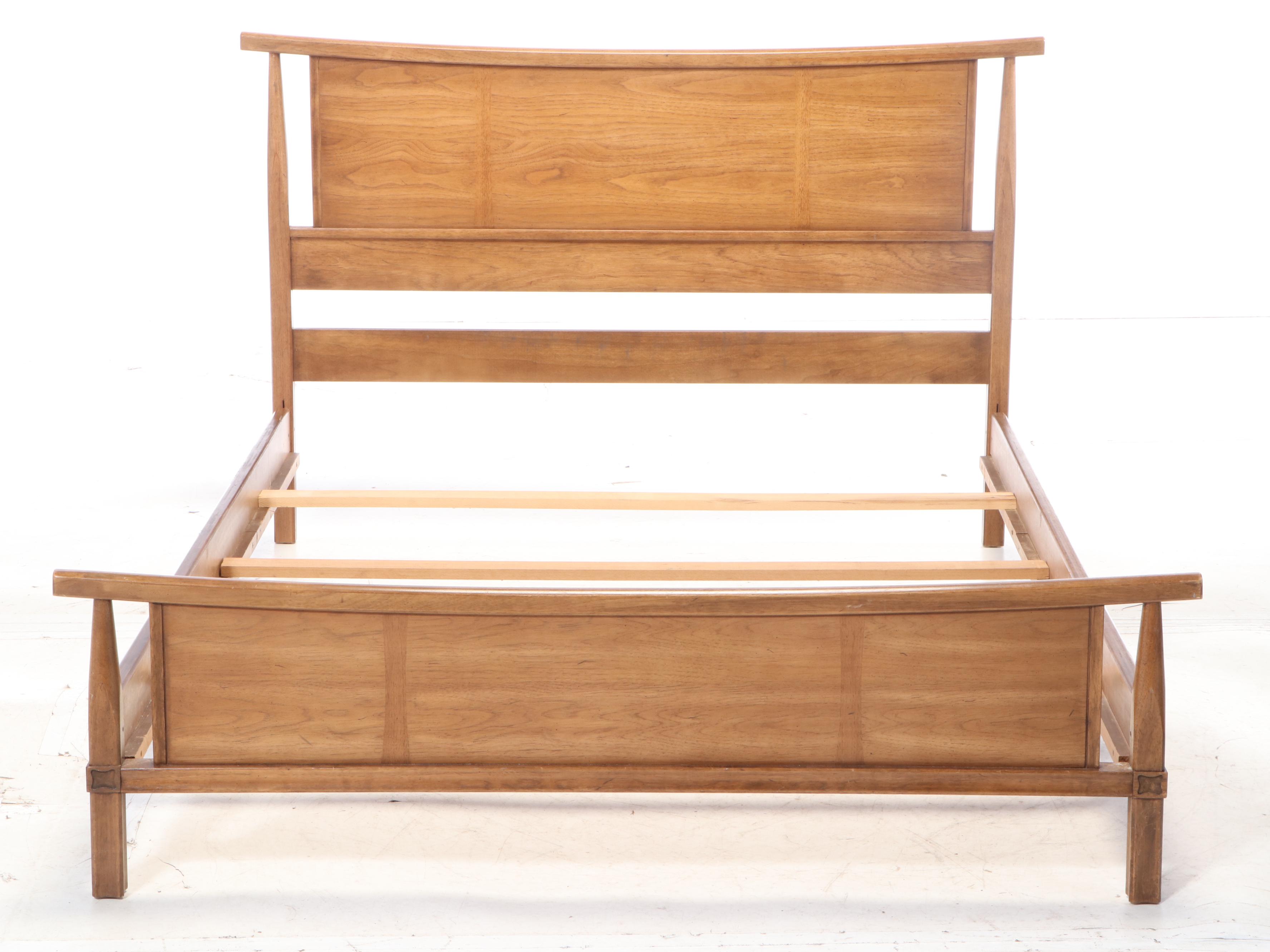 Thomasville "Tamerlane" Asian Modern Pecan Full Size Bed Frame, Mid-20th Century