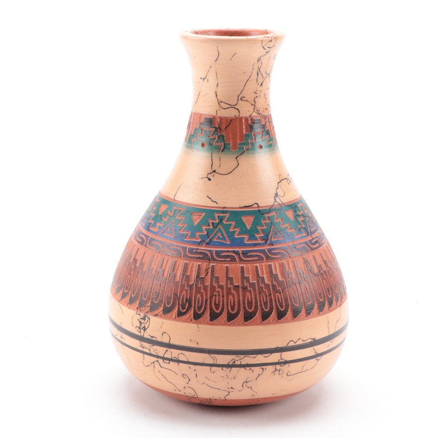 Southwestern Navajo Etched Horsehair Hand-Painted Pottery Vase