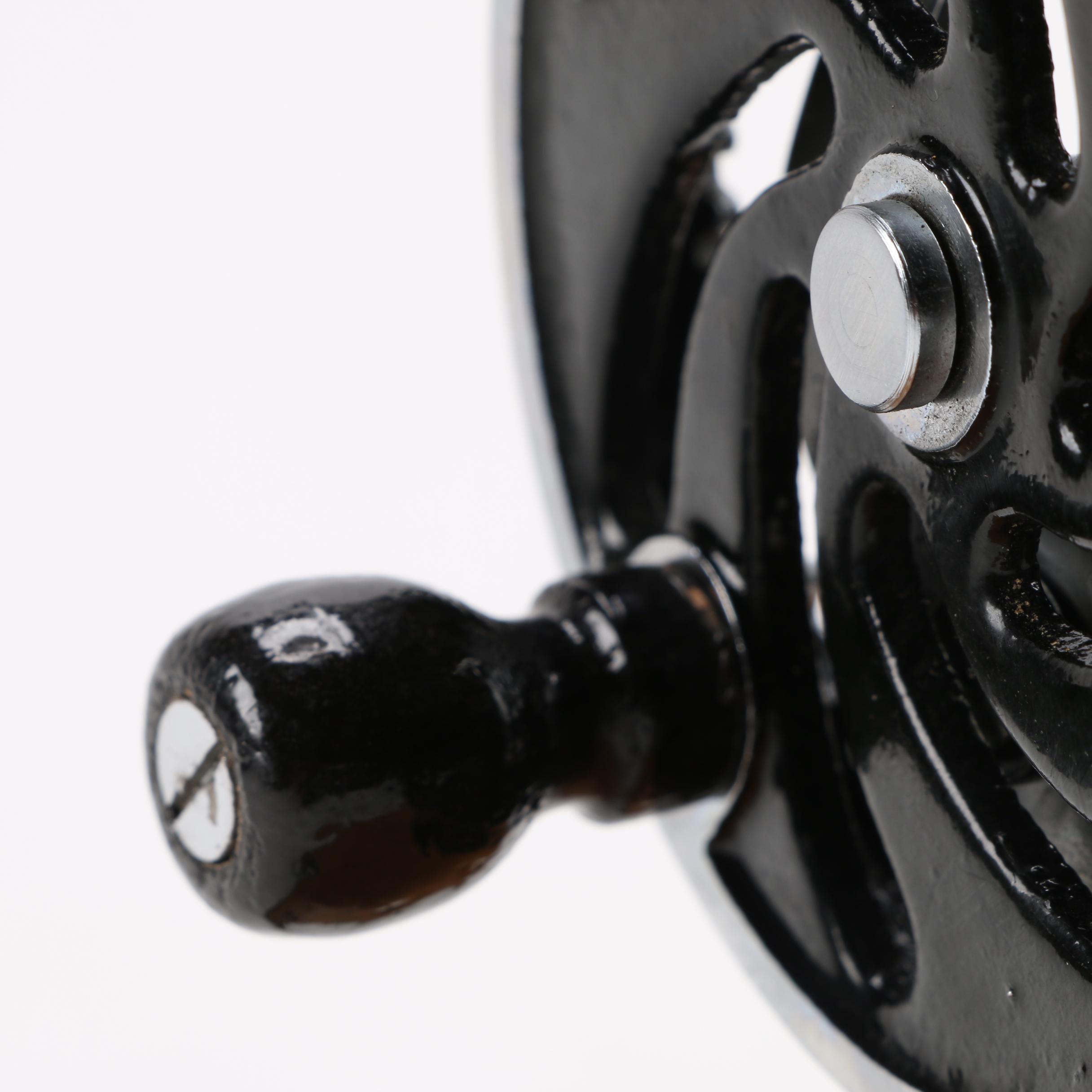 Singer Model 20 Portable Sewing Machine with Wood Case