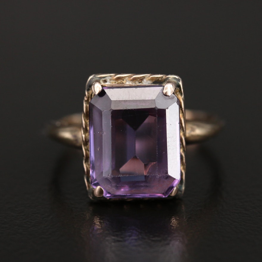 Vintage 14K Color Change Sapphire Ring