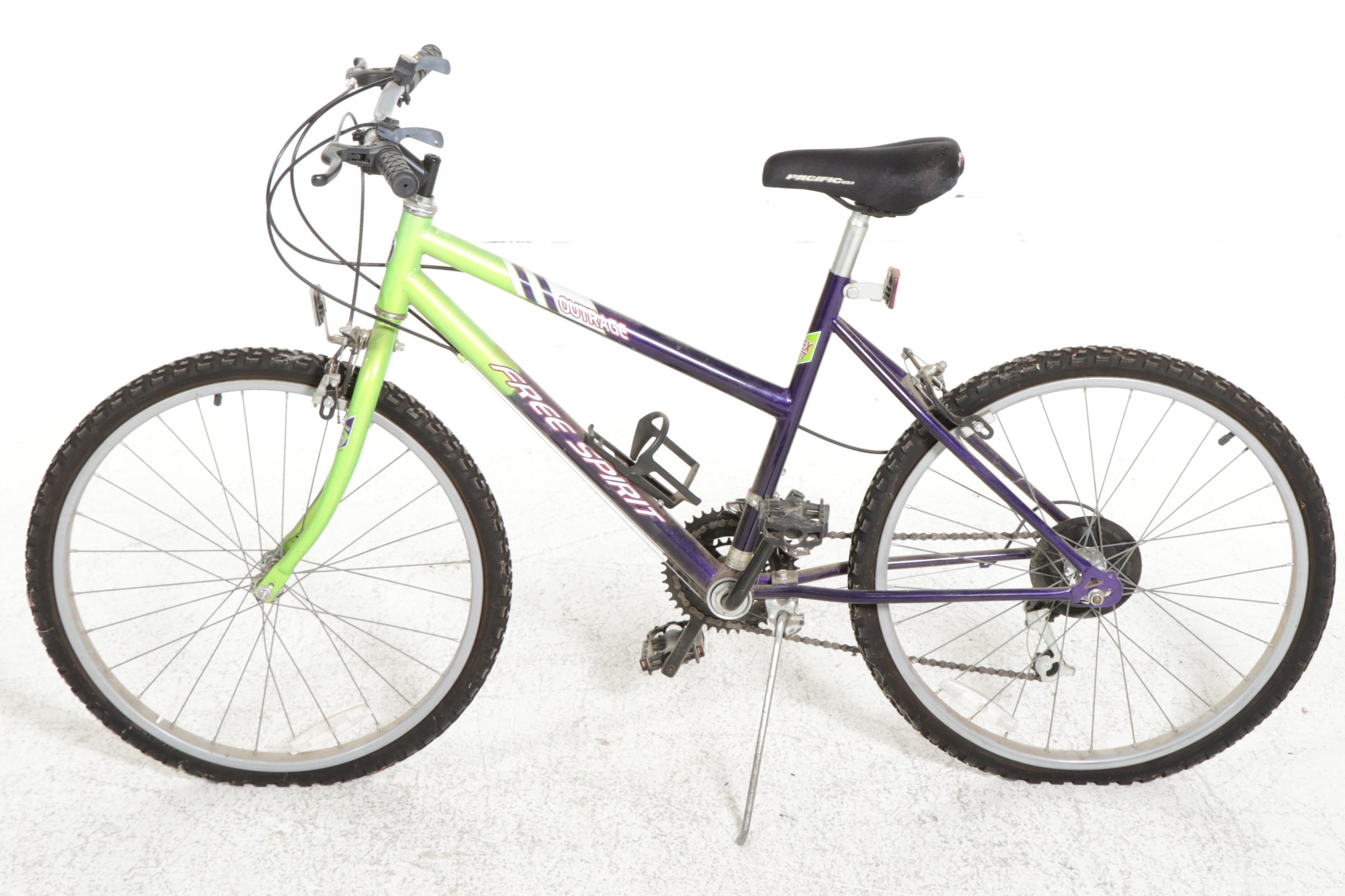 Free Spirit Outrage Mountain Bike