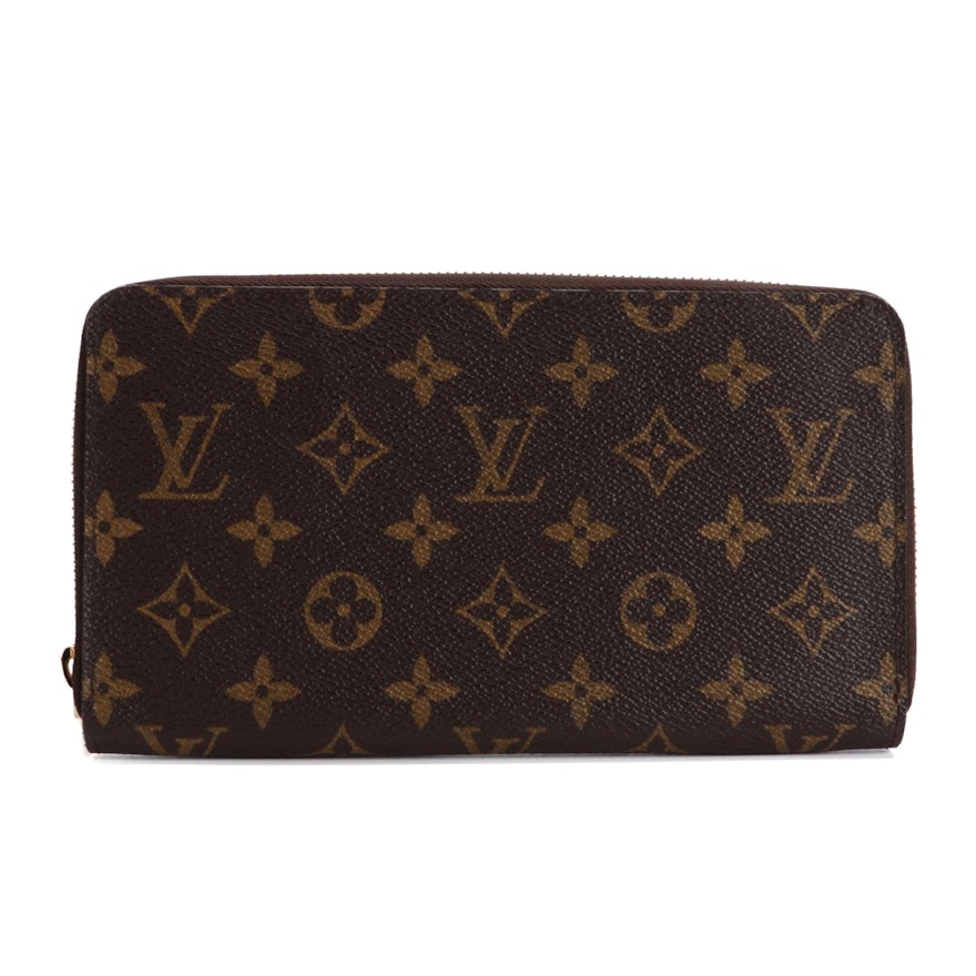 Louis Vuitton Zippy Organizer in Monogram Canvas and Vachetta Leather