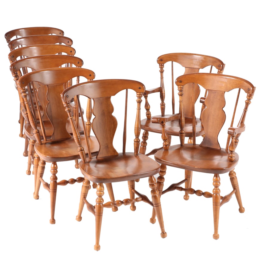 Eight Heywood-Wakefield Queen Anne Style Maple Dining Chairs, Mid-20th Century