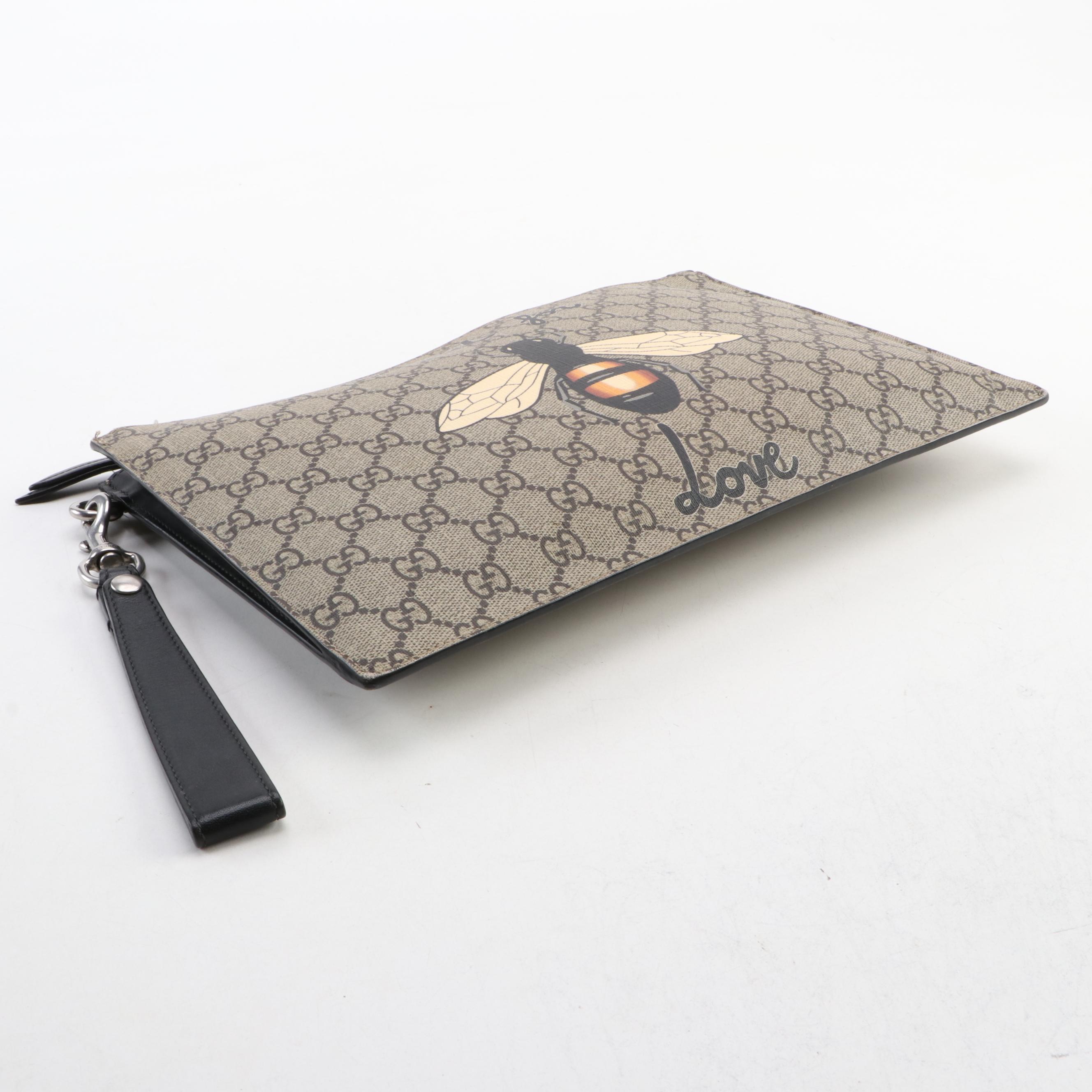 Gucci Bestiary Pouch in Bee "Blind For Love" Print GG Supreme Canvas