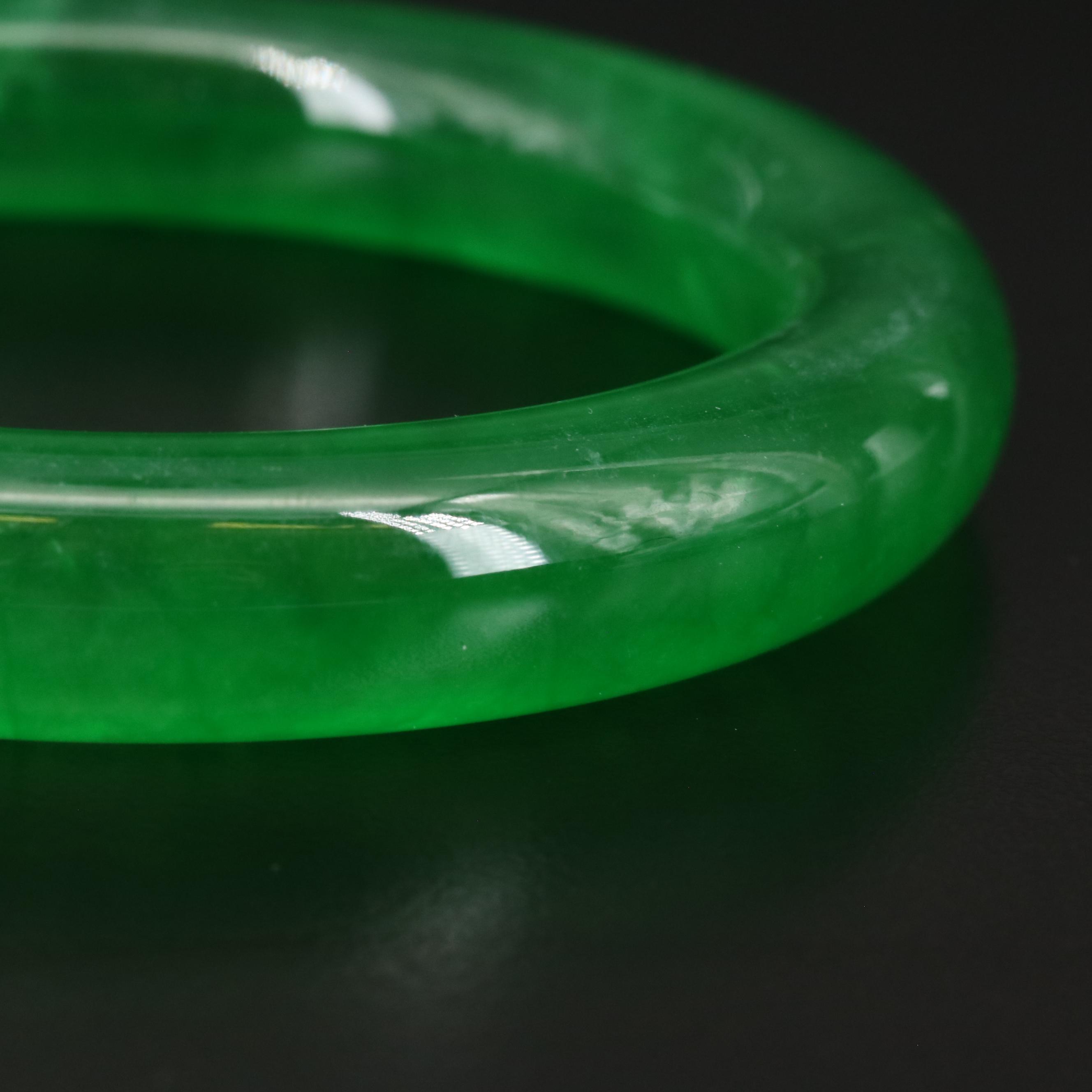 Jadeite Hololith Bangle