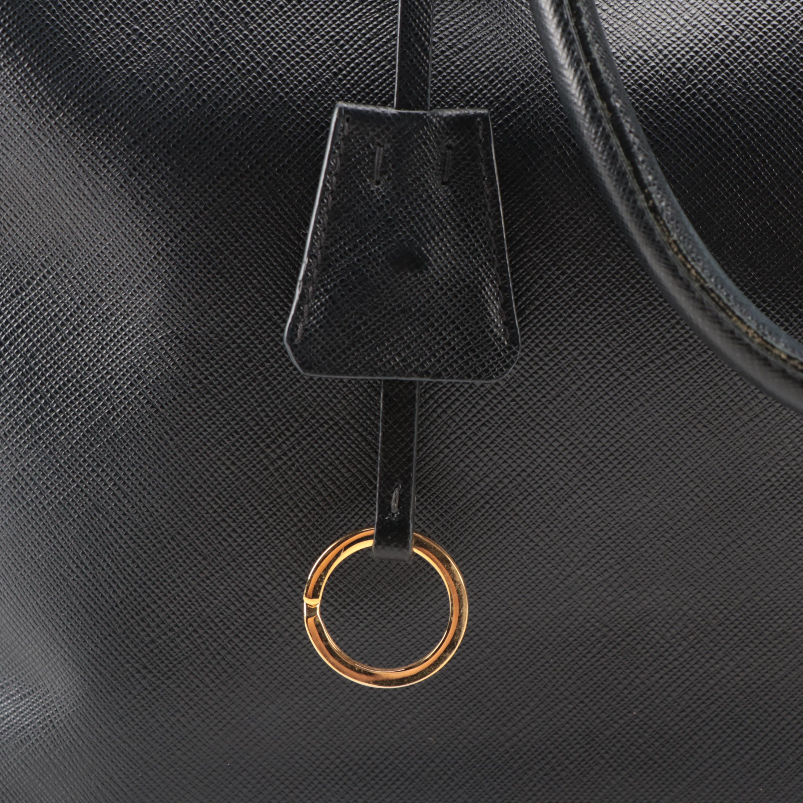 Prada Large Tote Bag in Black Saffiano Leather