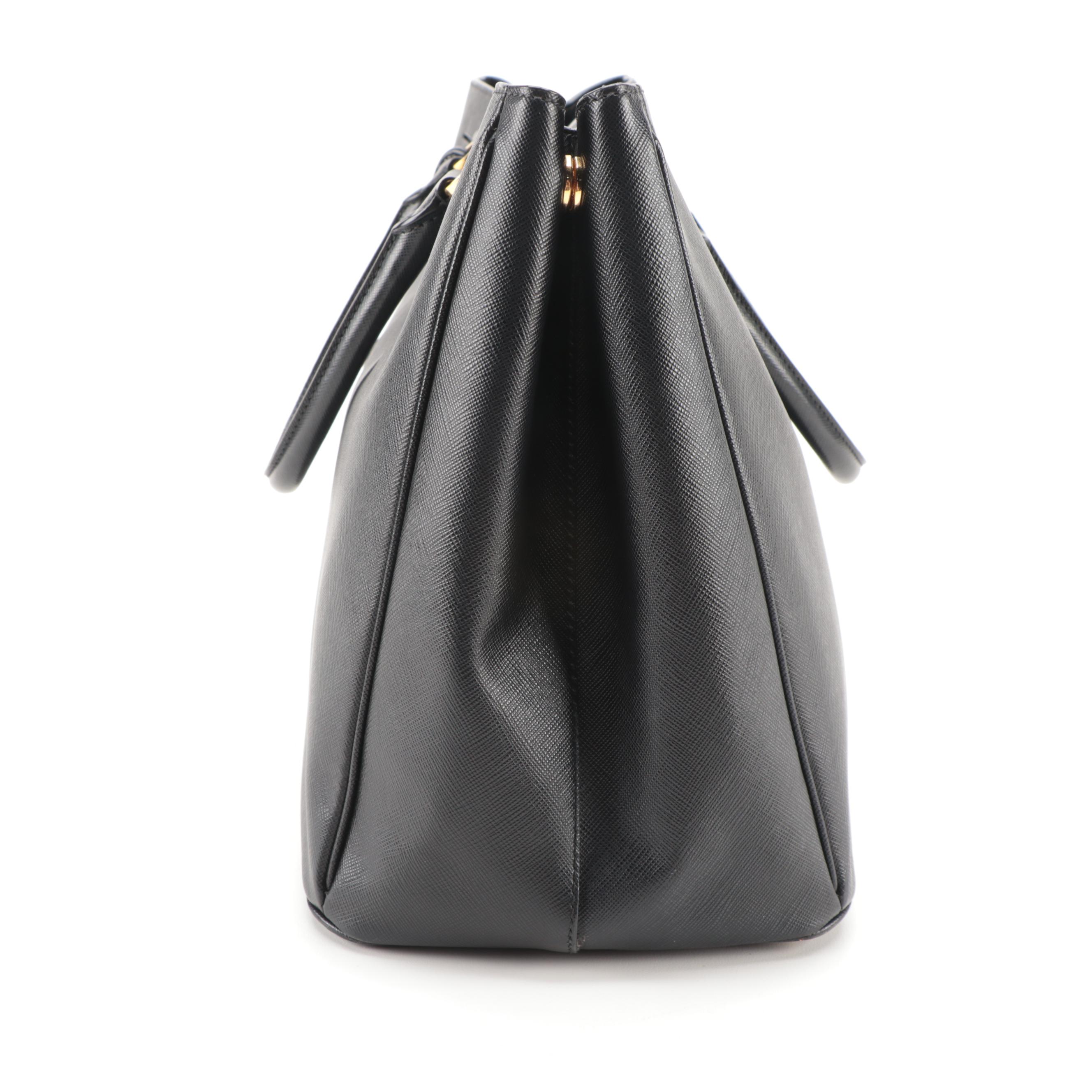 Prada Large Tote Bag in Black Saffiano Leather