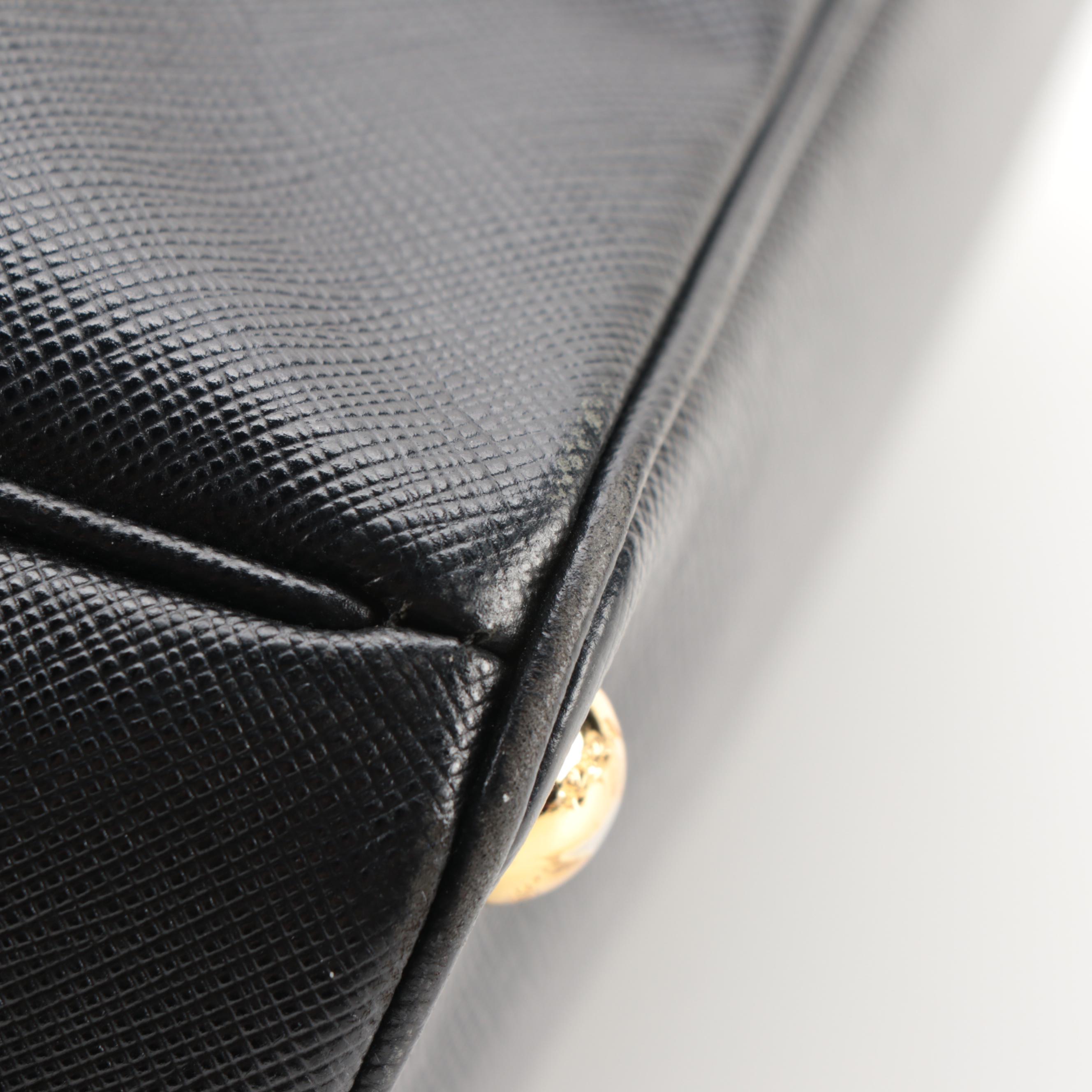 Prada Large Tote Bag in Black Saffiano Leather