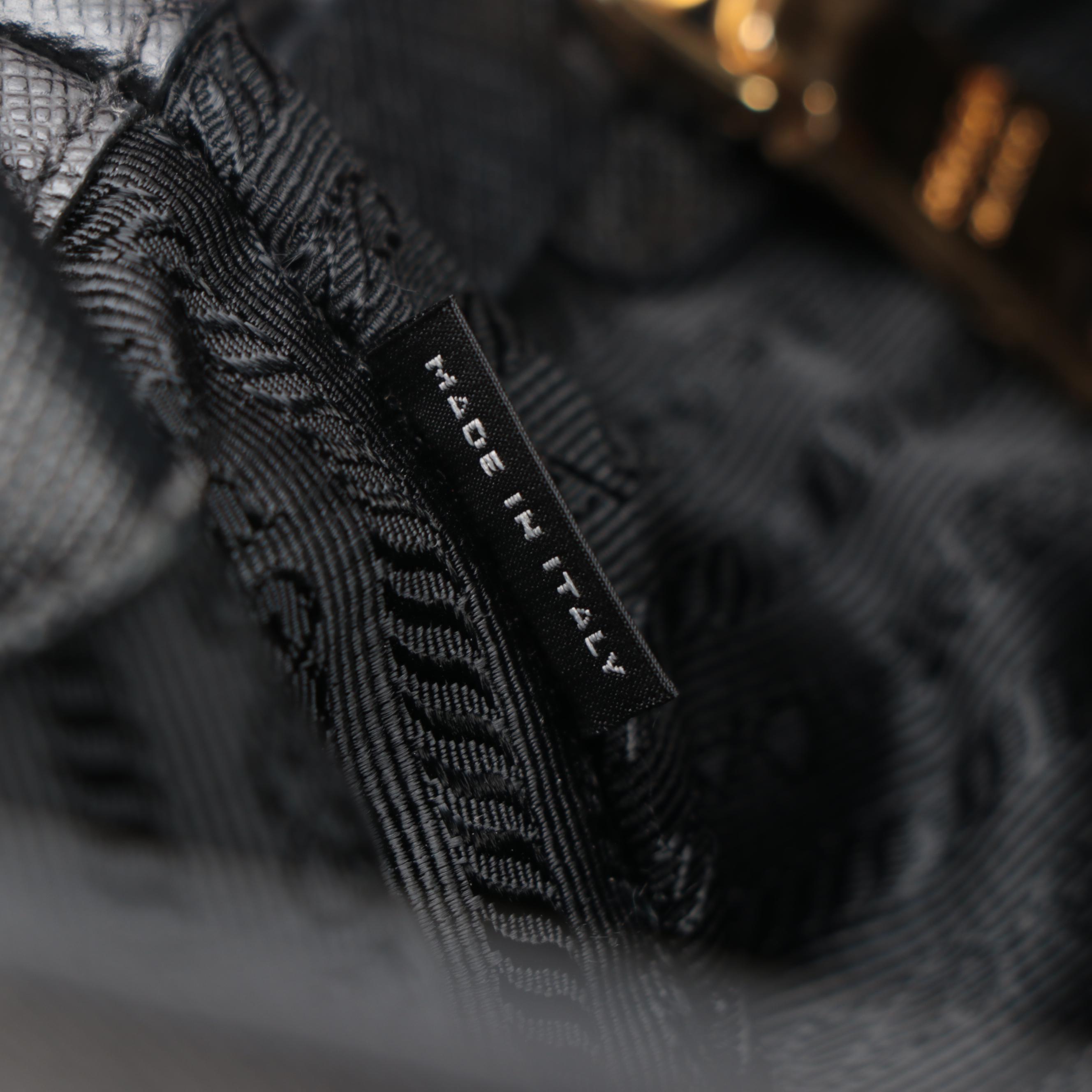 Prada Large Tote Bag in Black Saffiano Leather