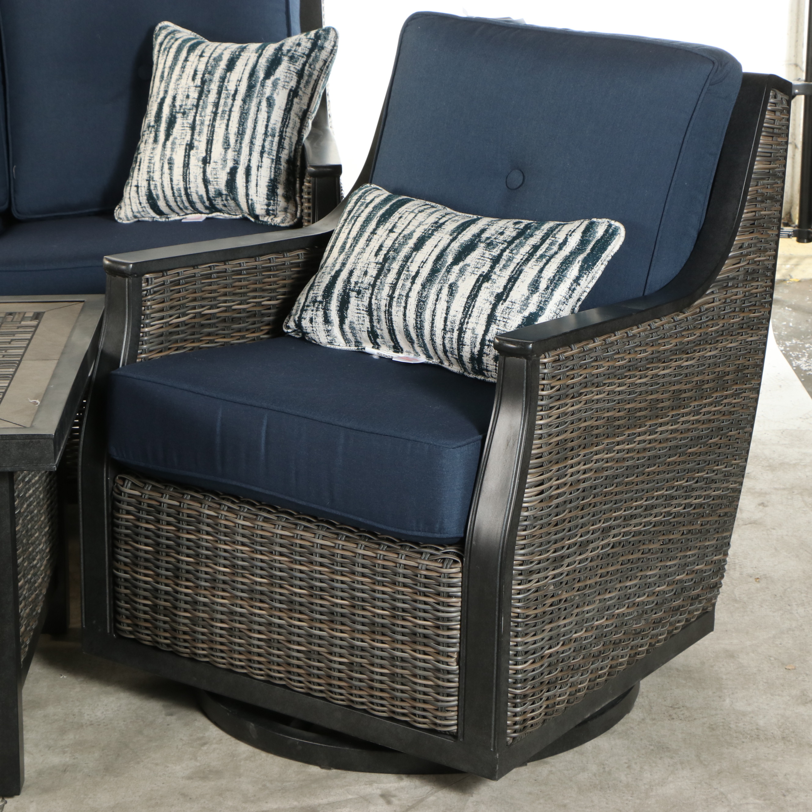 Agio Resin Wicker Upholstered Four-Piece Patio Lounge Set