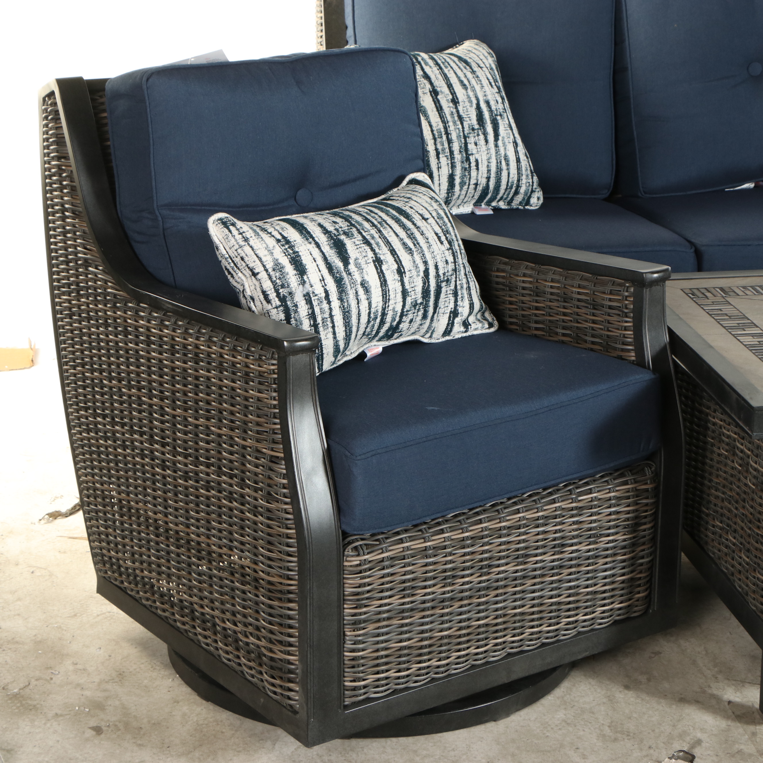 Agio Resin Wicker Upholstered Four-Piece Patio Lounge Set
