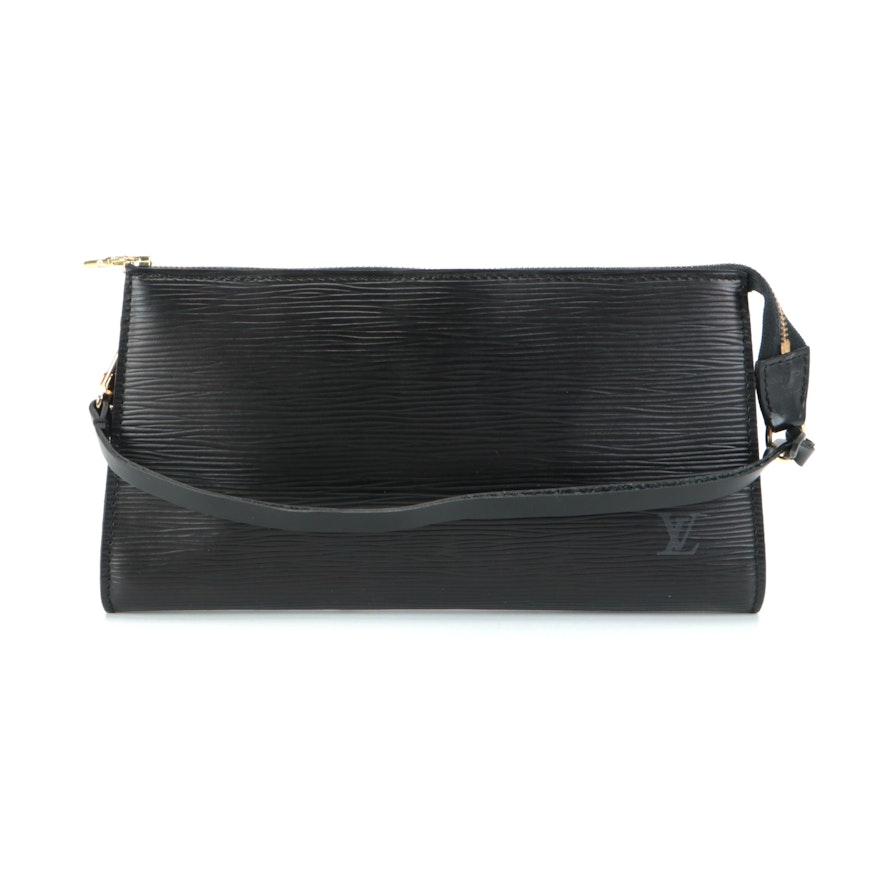 Louis Vuitton Pochette Clutch Handbag in Black Epi and Smooth Leather