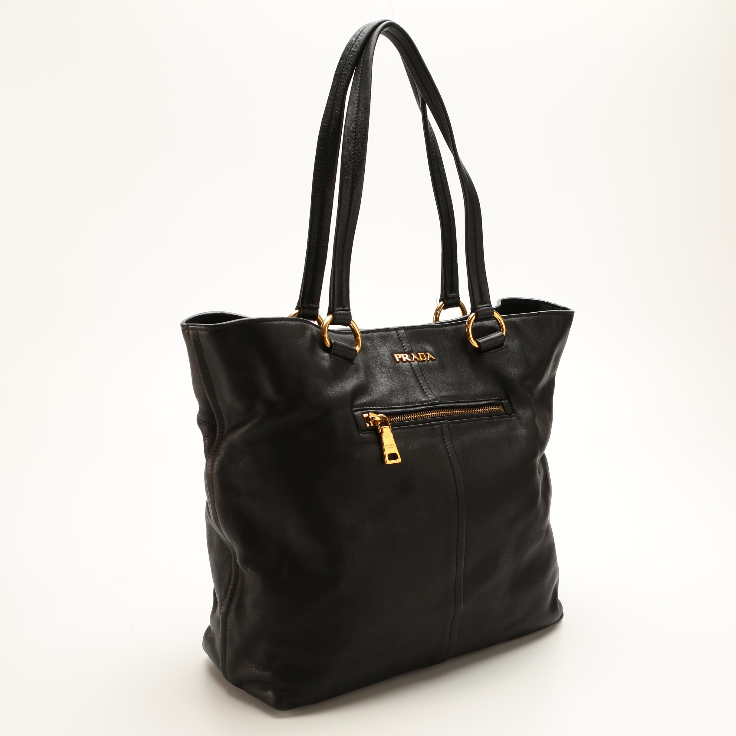 Prada Shoulder Bag in Black Leather