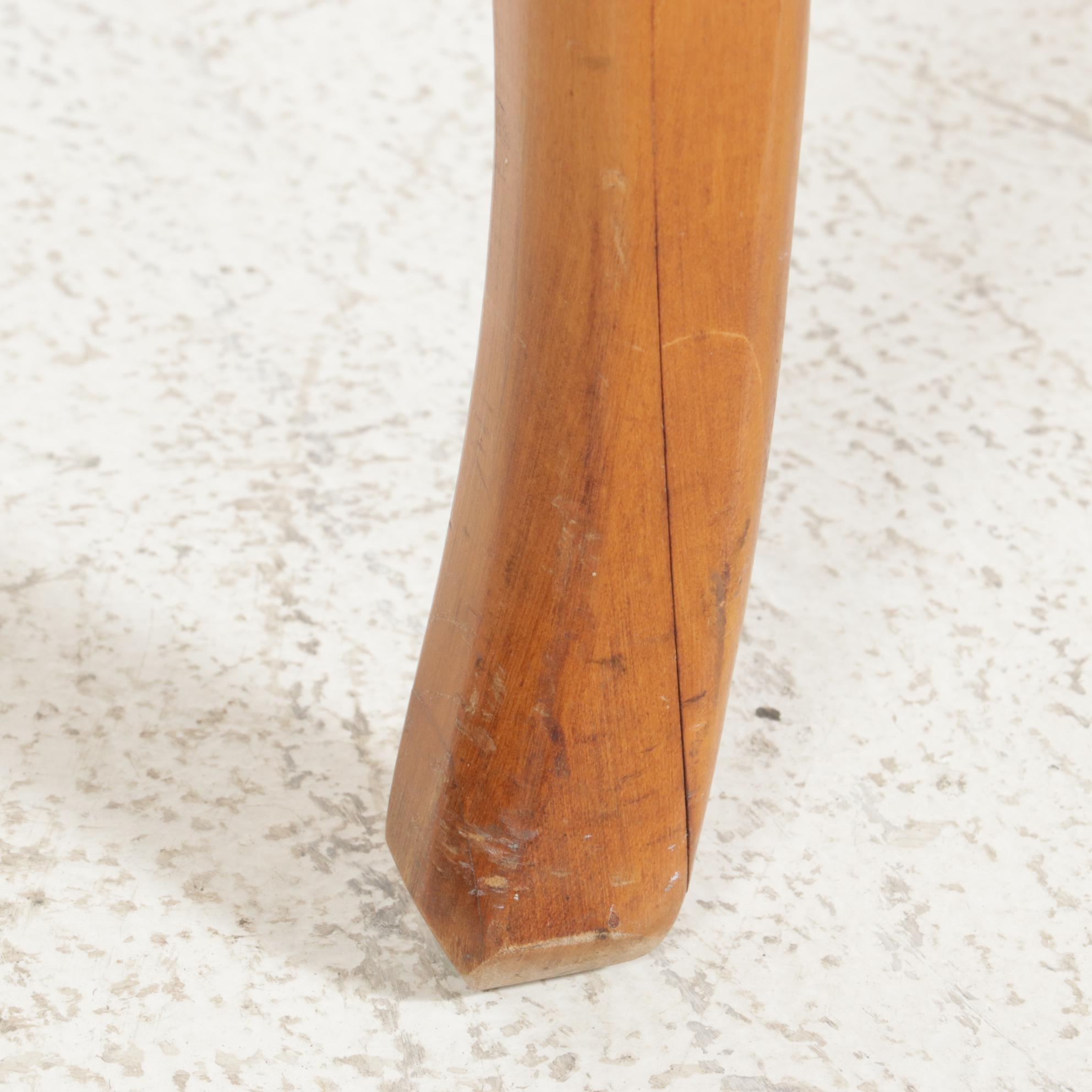 St. Johns French Provincial Style Maple Dining Table, Mid to Late 20th Century