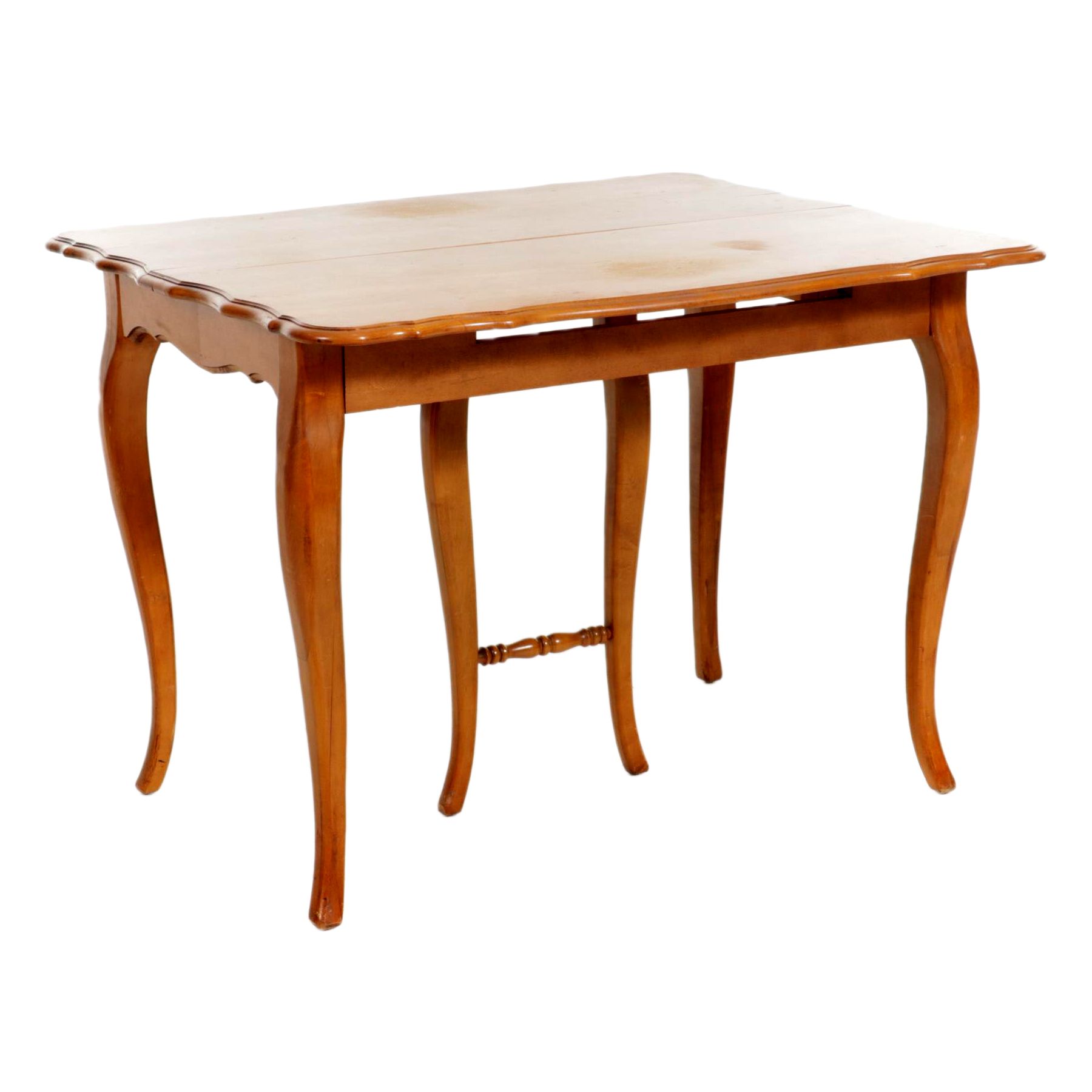 St. Johns French Provincial Style Maple Dining Table, Mid to Late 20th Century