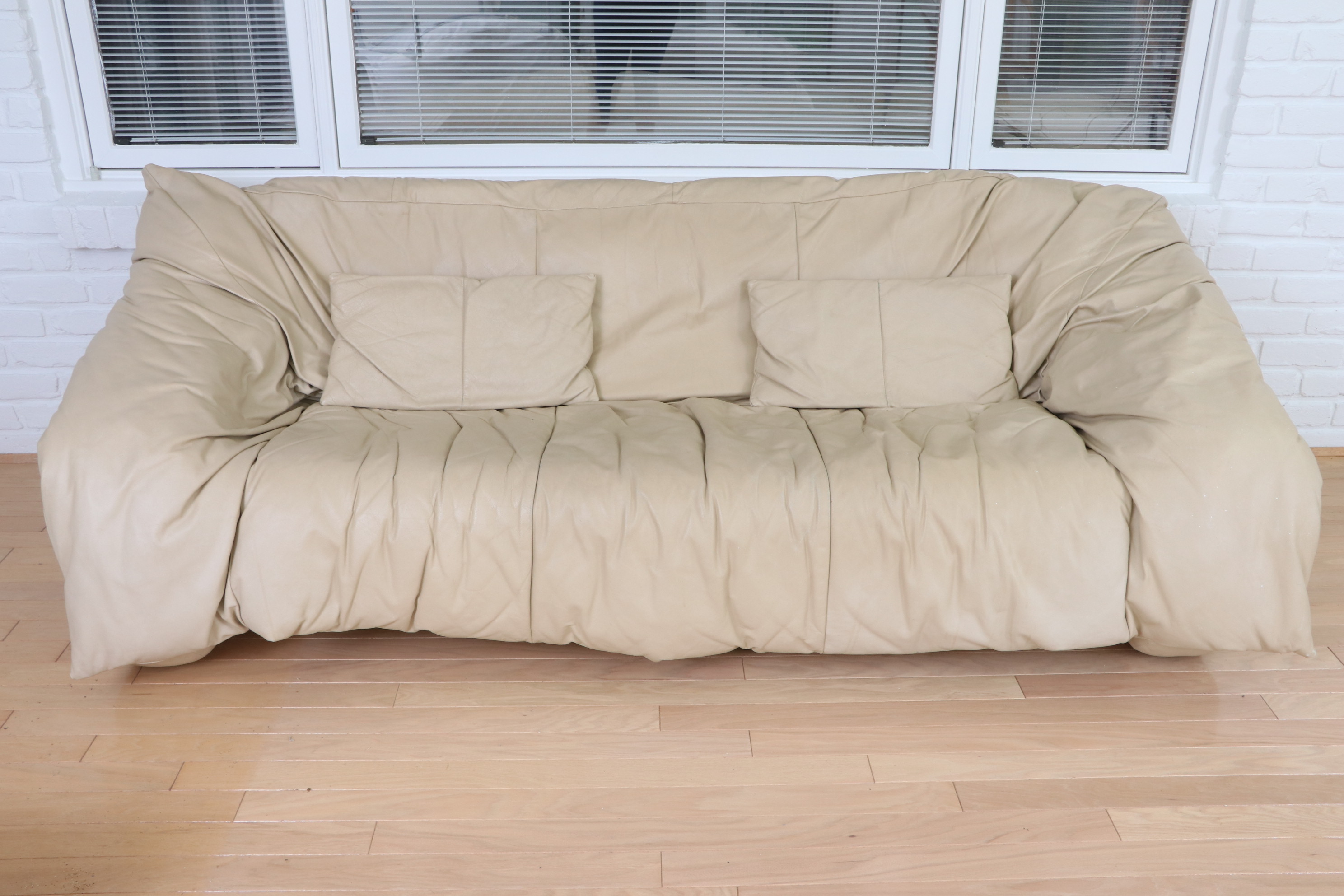 D'Urbino for Ligne Roset "Flou Flou" Postmodern Beige Leather Sofa, 1980s