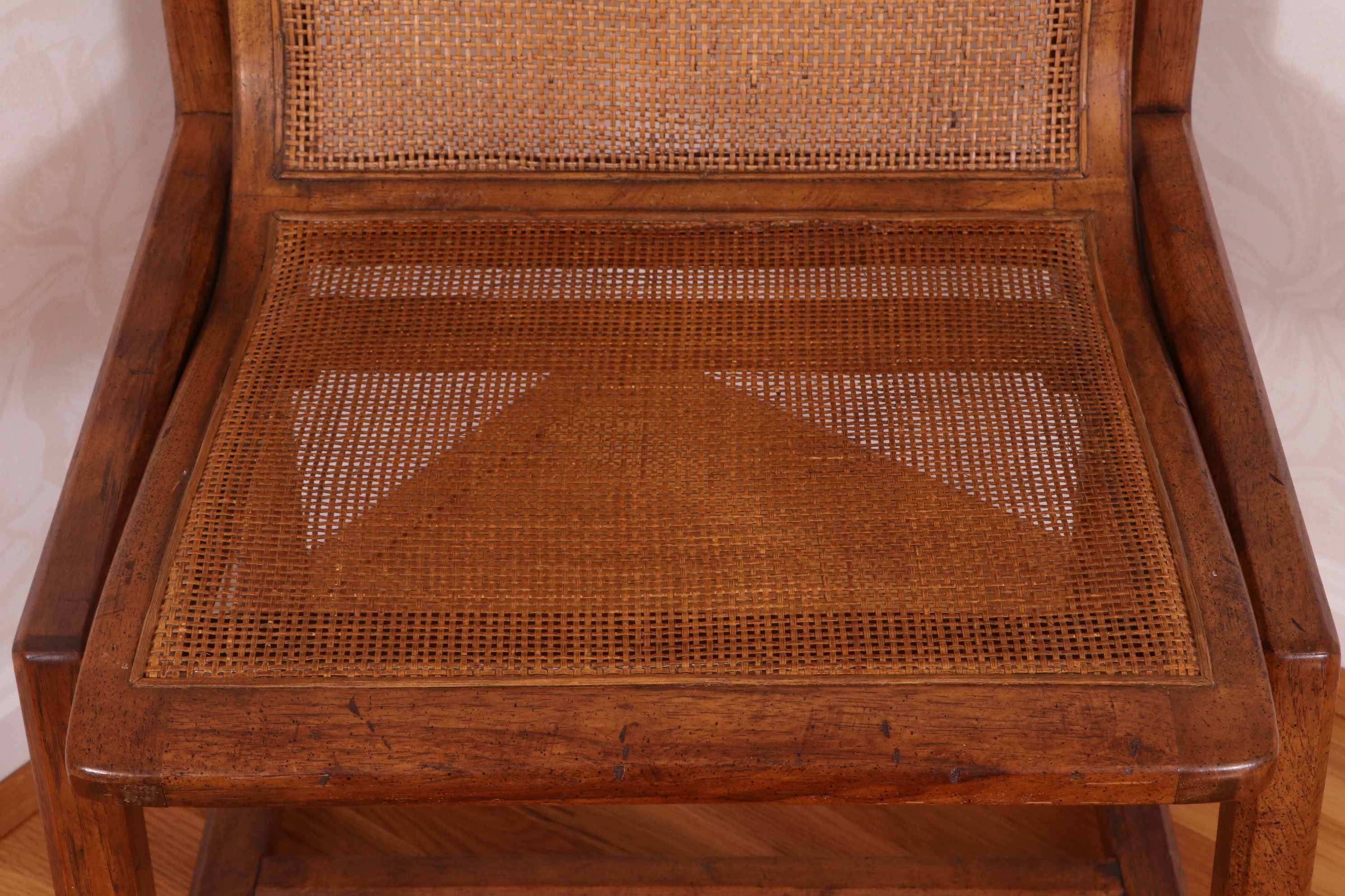 Drexel-Heritage "Woodbriar II" Pecan Five-Piece Dining Set, 1980s