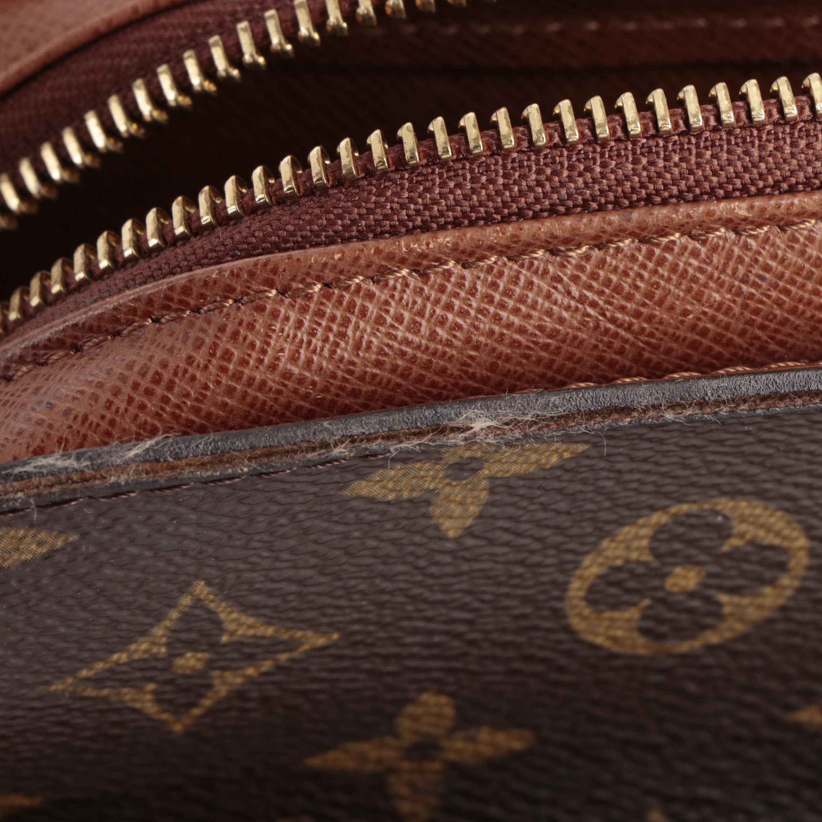 Louis Vuitton Pochette Orsay Clutch in Monogram Canvas