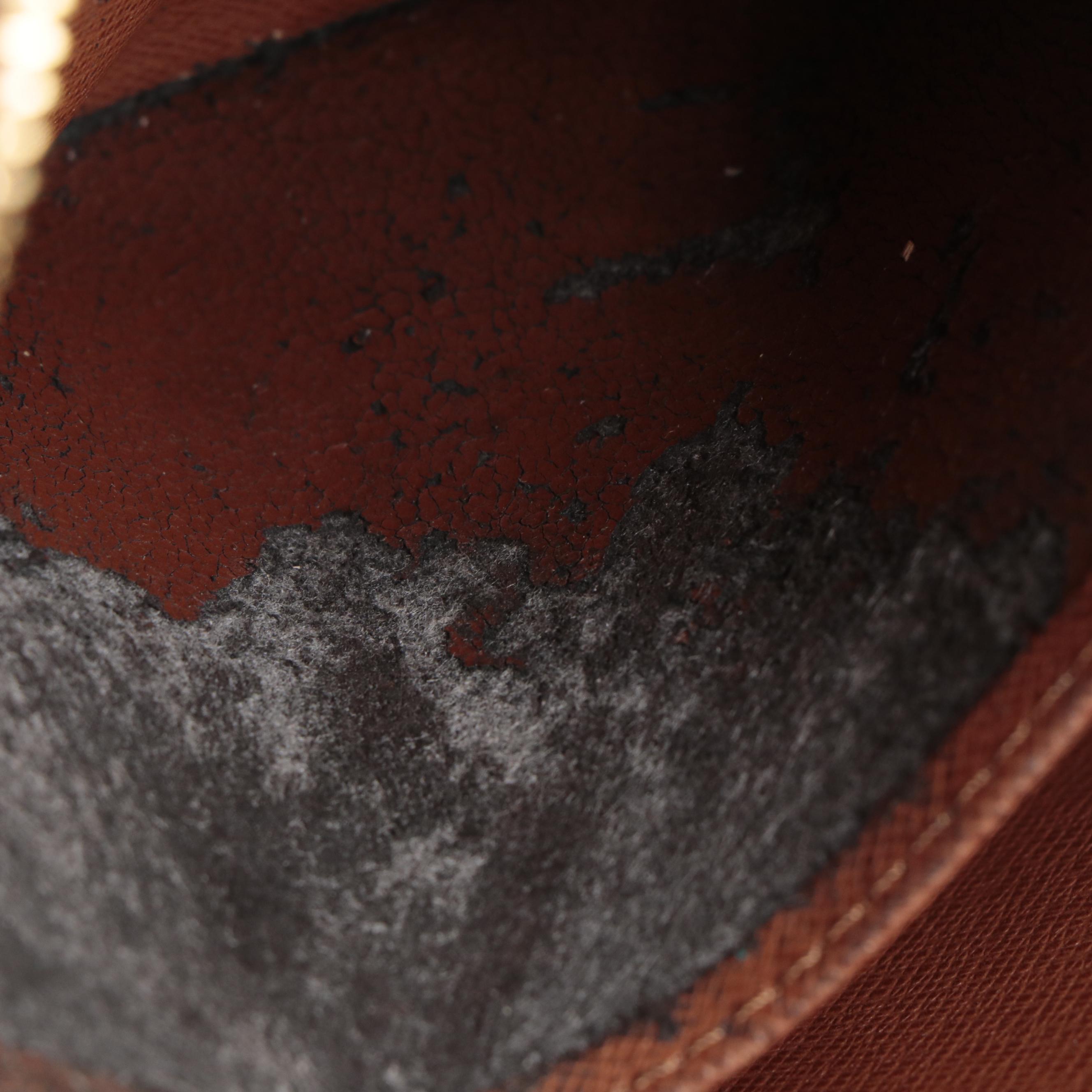 Louis Vuitton Pochette Orsay Clutch in Monogram Canvas