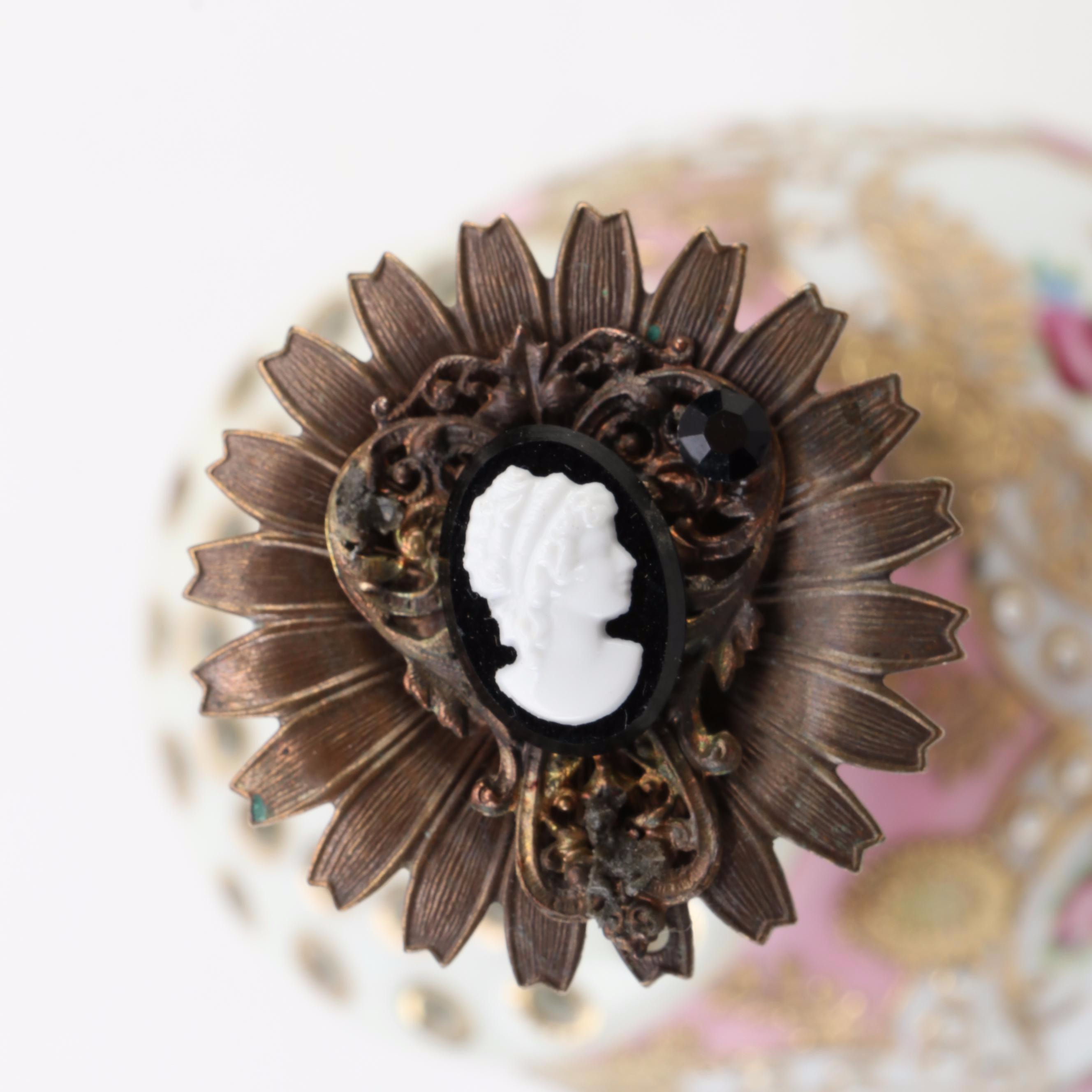 Victorian Porcelain Hat Pin Holders and Shakers with Metal and Resin Hat Pins