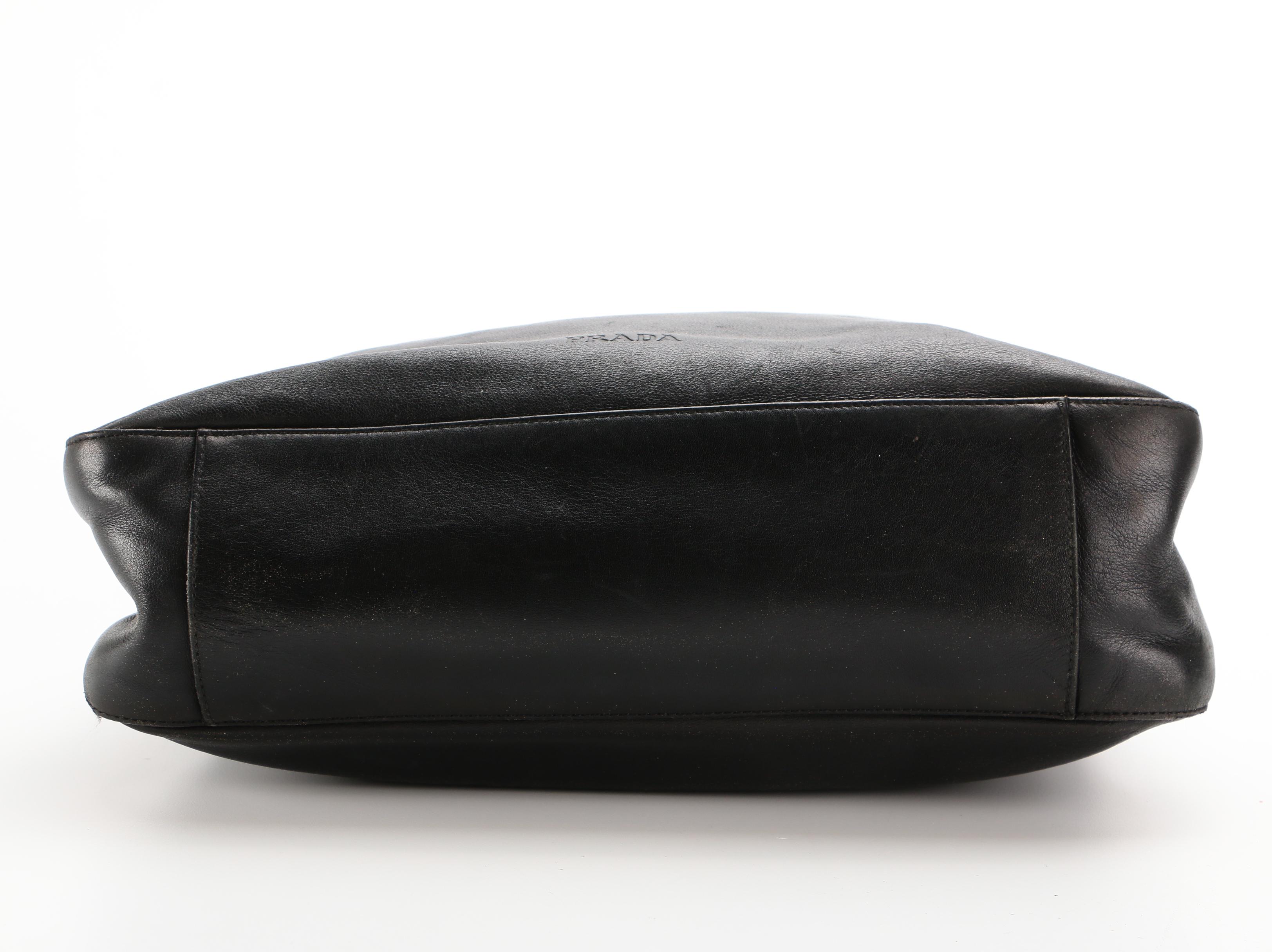 Prada Shoulder Bag in Black Grained Leather