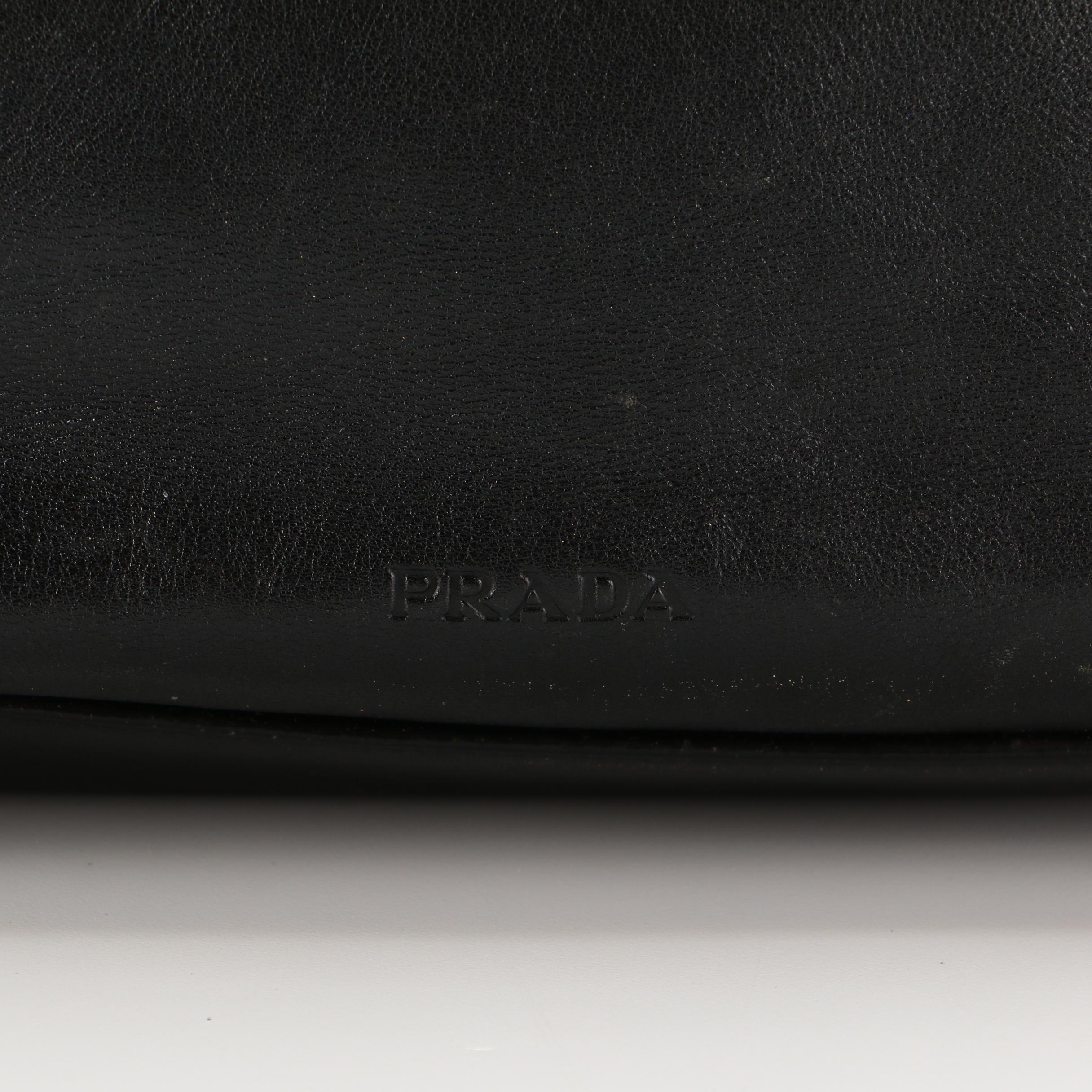 Prada Shoulder Bag in Black Grained Leather