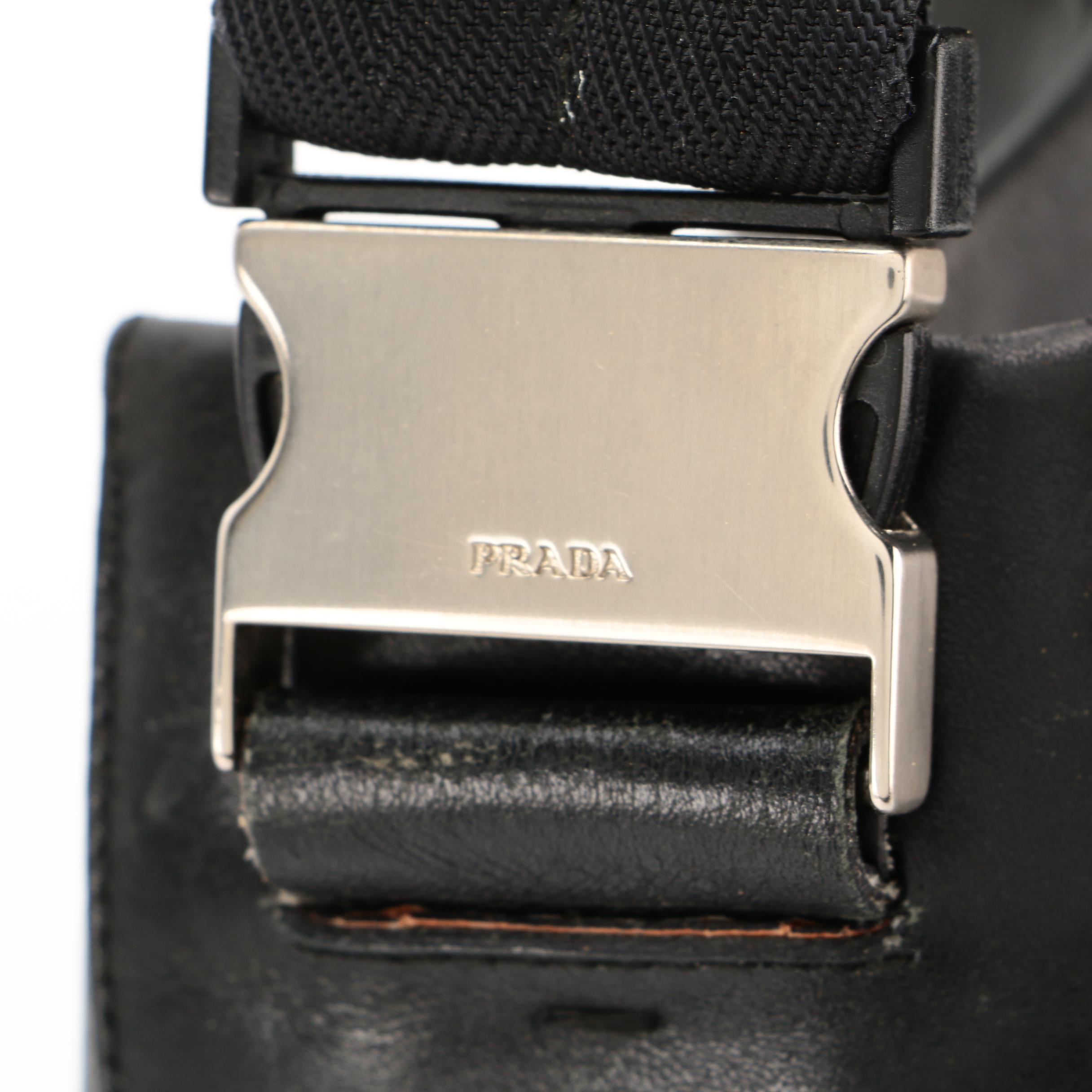 Prada Shoulder Bag in Black Grained Leather