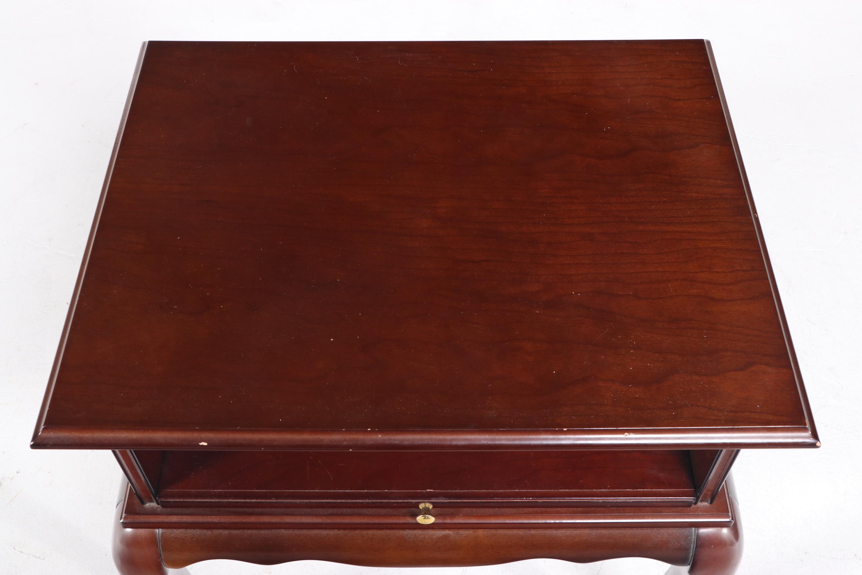 The Bombay Company Queen Anne Style Mahogany-Stained Side Table