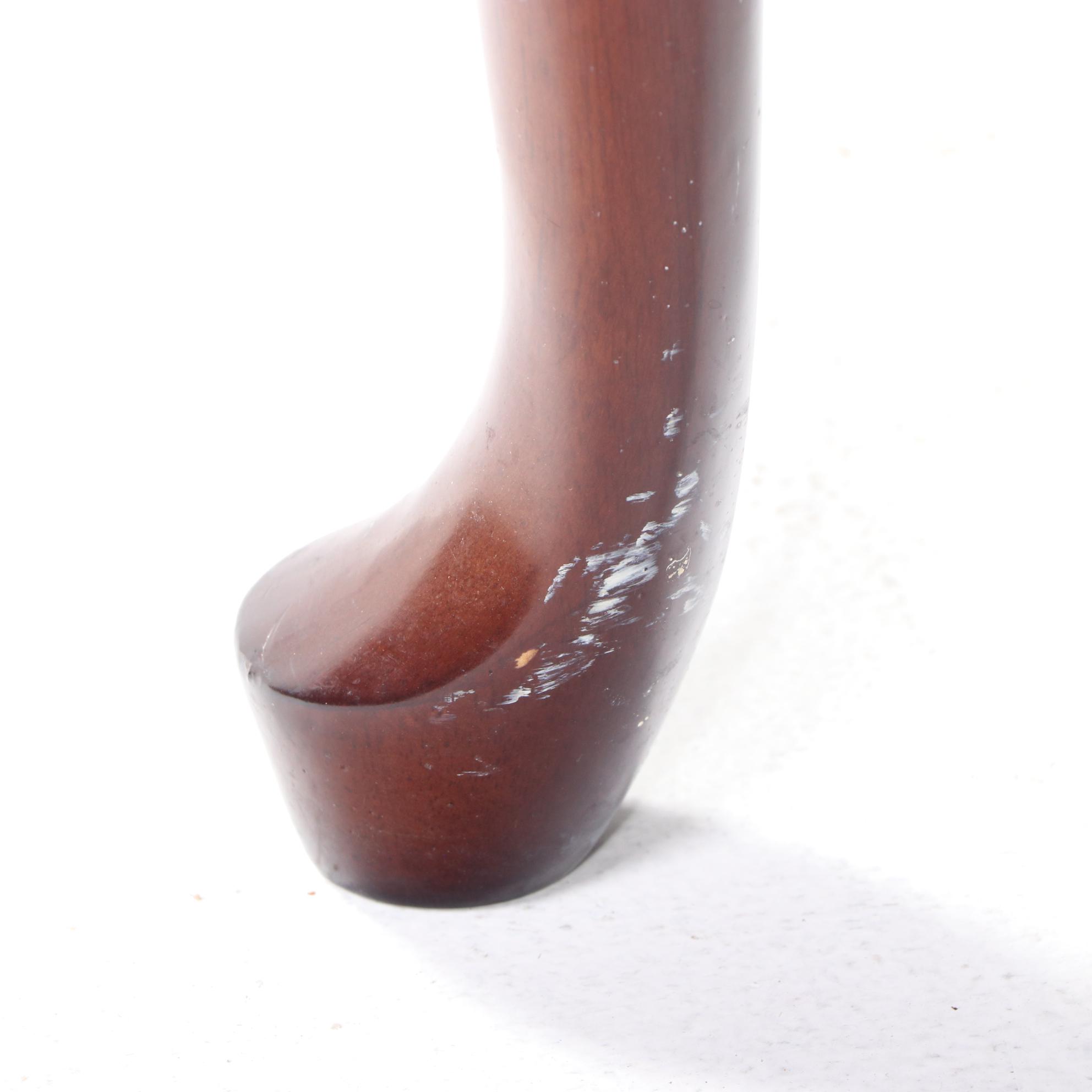 The Bombay Company Queen Anne Style Mahogany-Stained Side Table