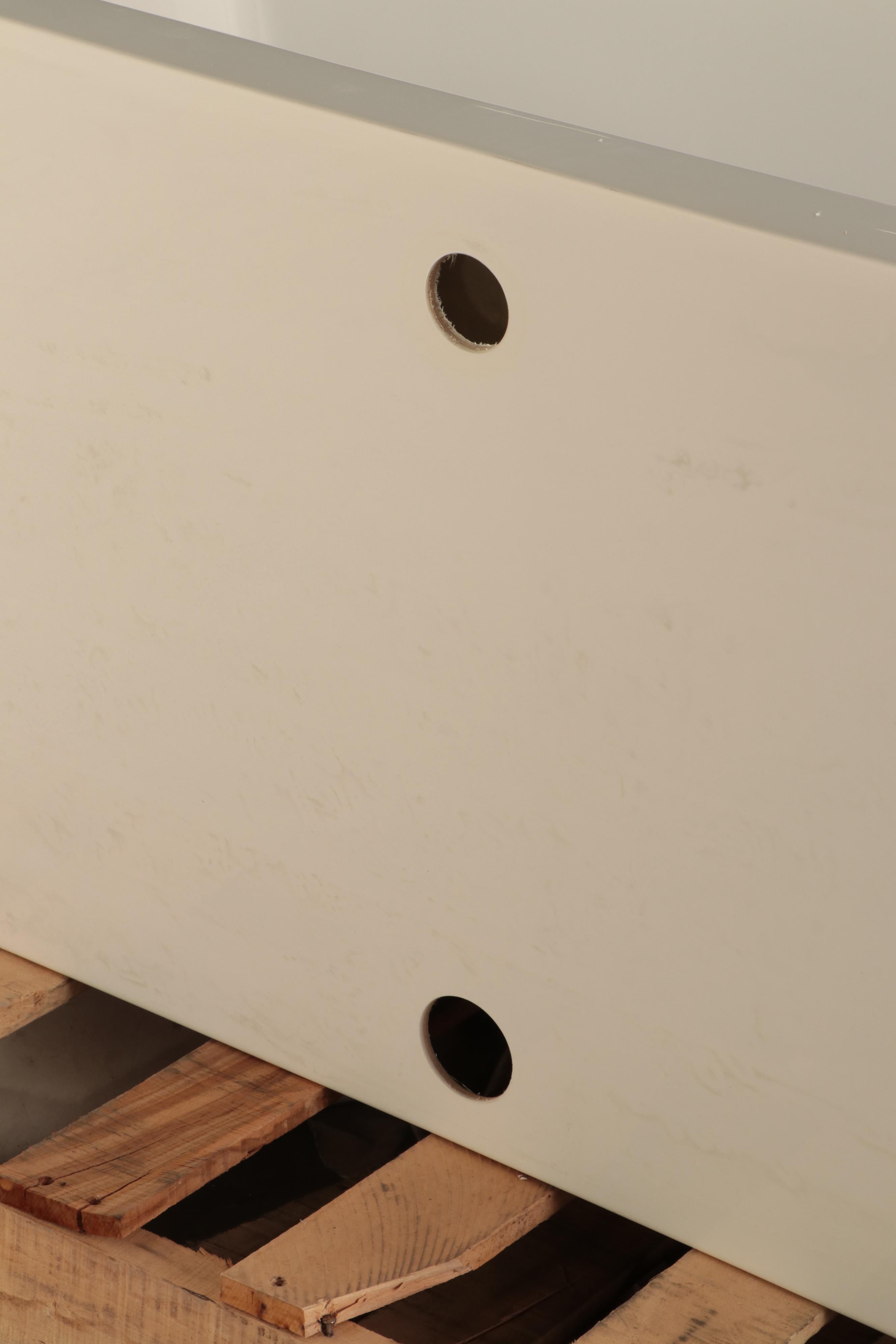 Contemporary 67" Acrylic Freestanding Bathtub