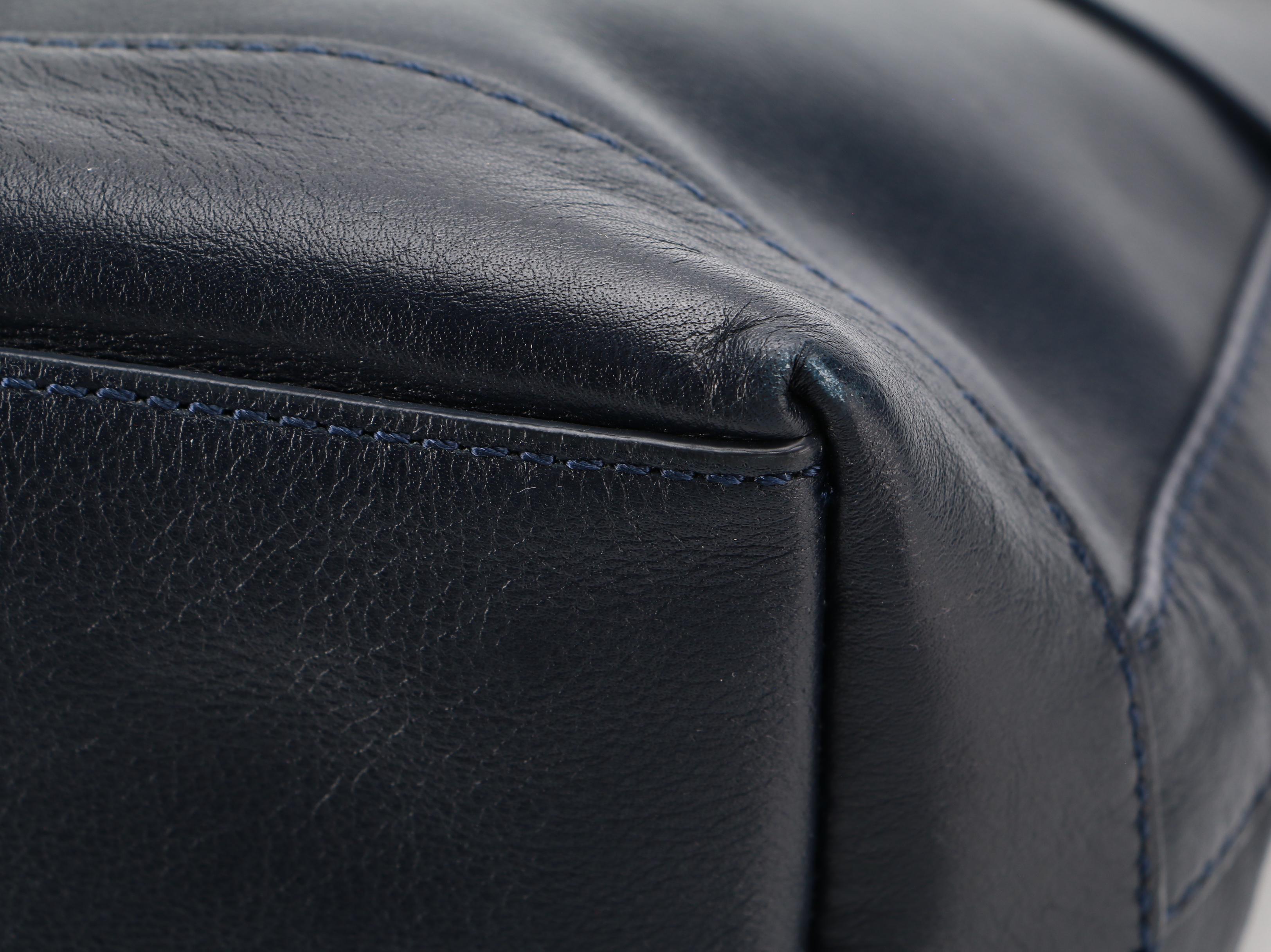 Tory Burch Jenny Shoulder Tote in Navy Blue Leather