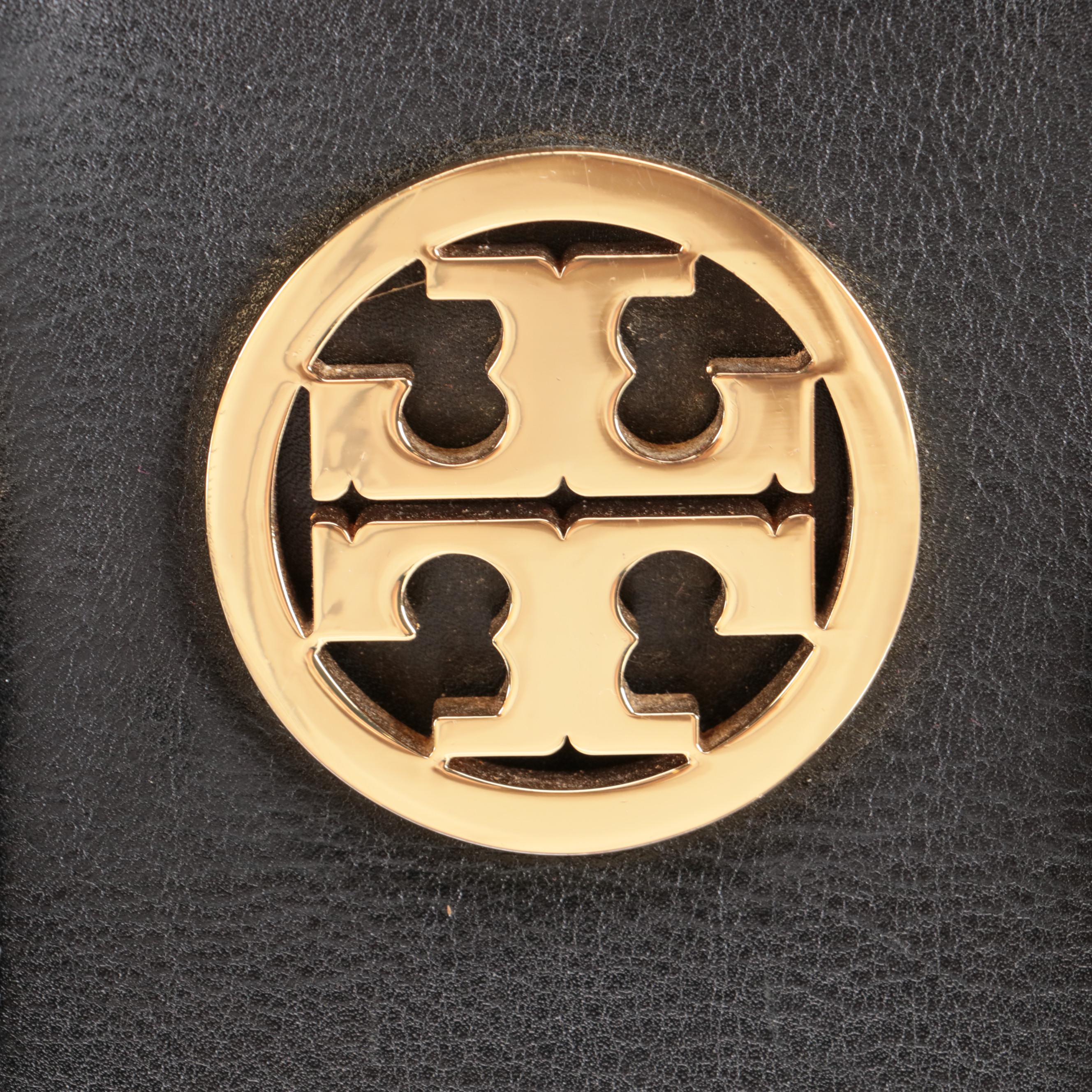 Tory Burch East-West Shoulder Bag in Black Grained Leather