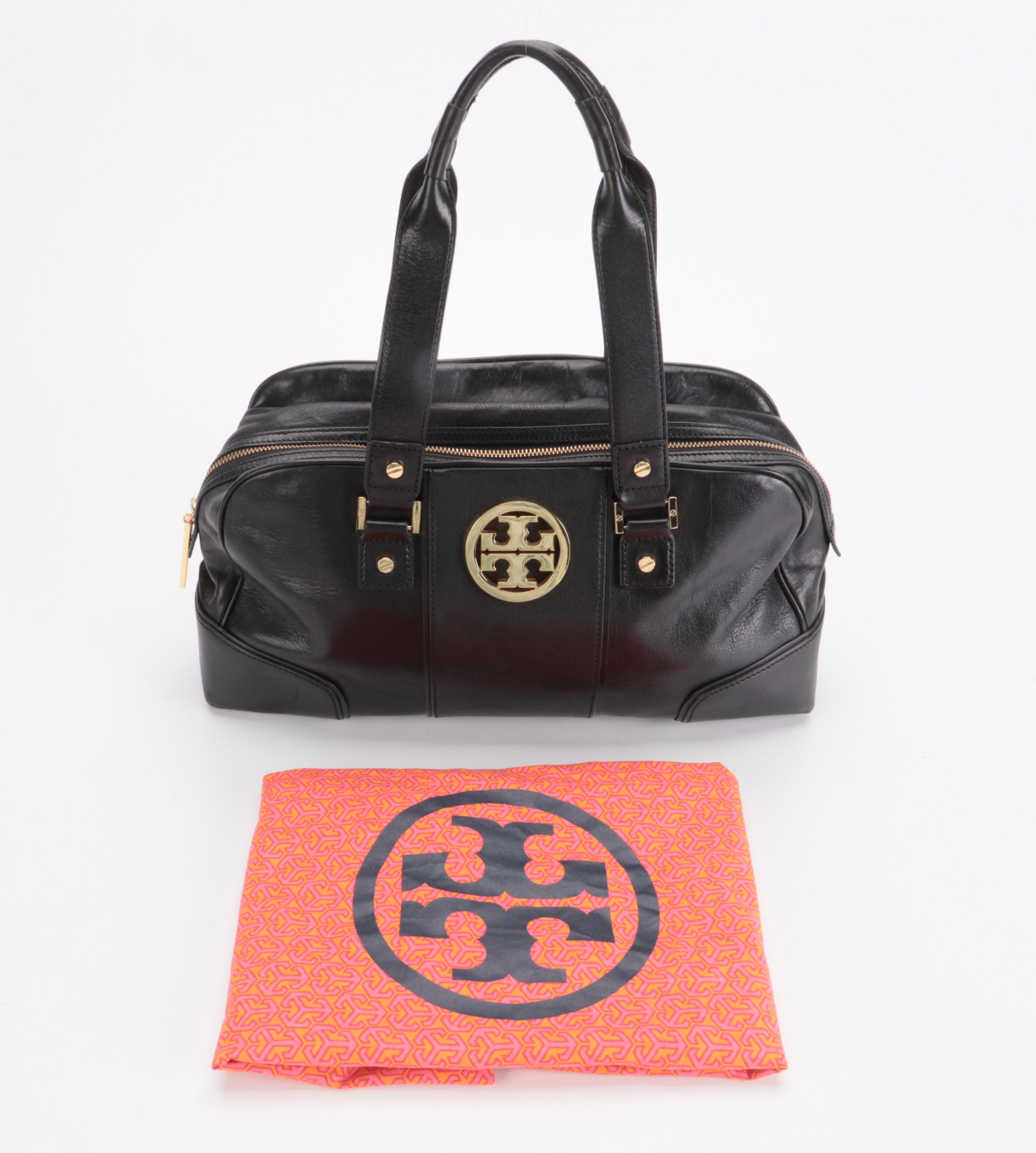 Tory Burch East-West Shoulder Bag in Black Grained Leather