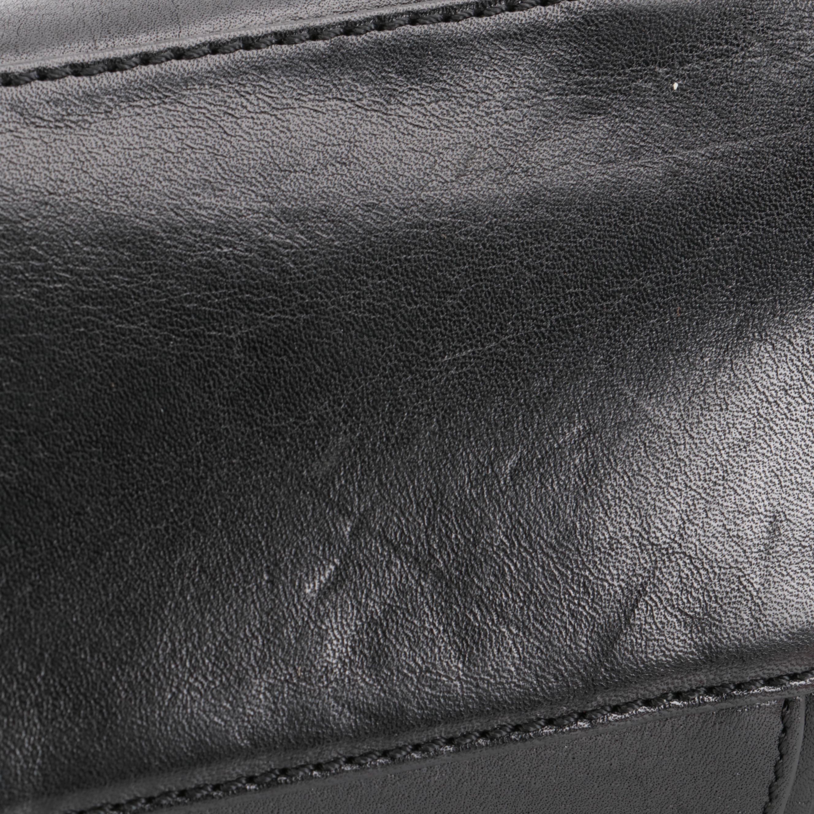 Tory Burch East-West Shoulder Bag in Black Grained Leather