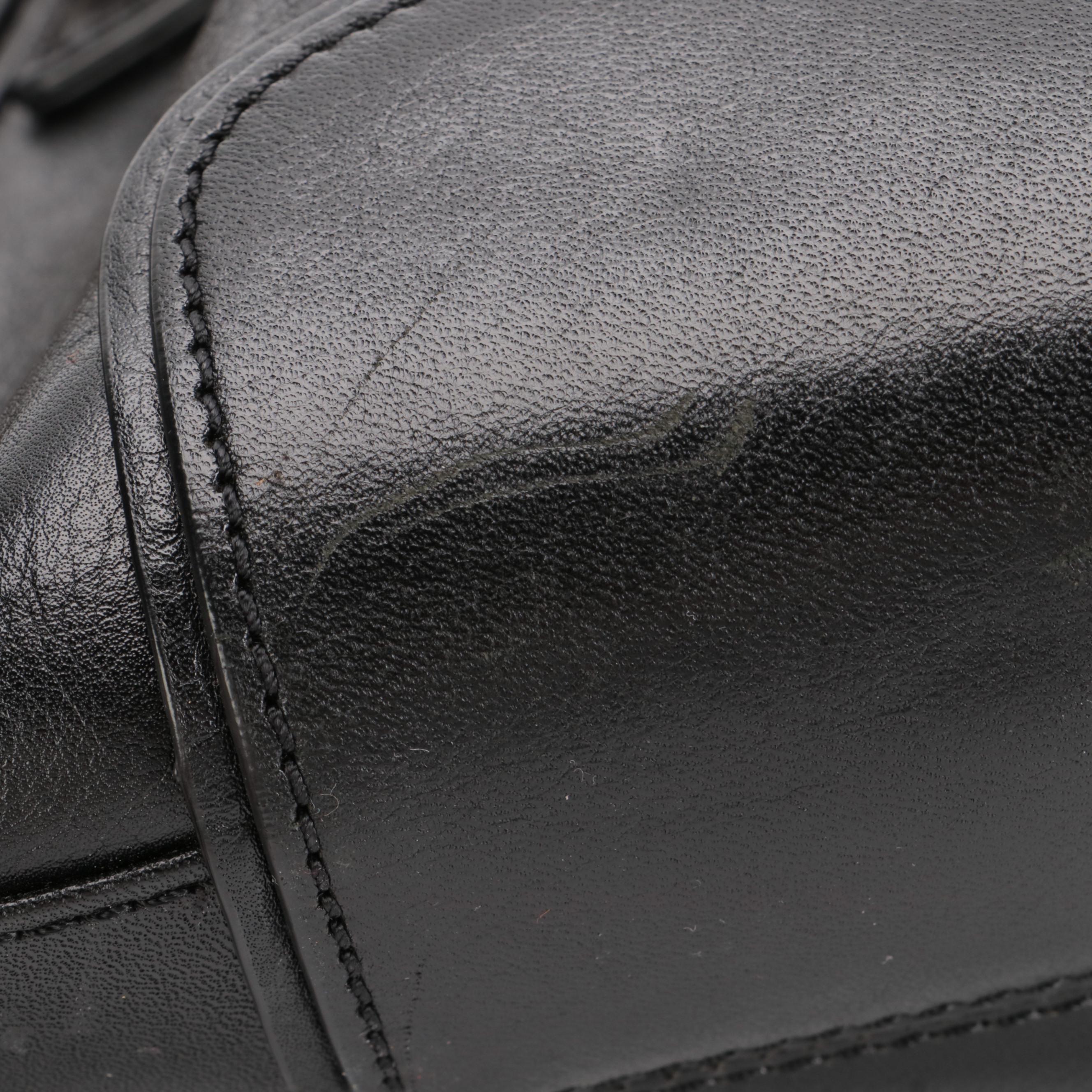 Tory Burch East-West Shoulder Bag in Black Grained Leather