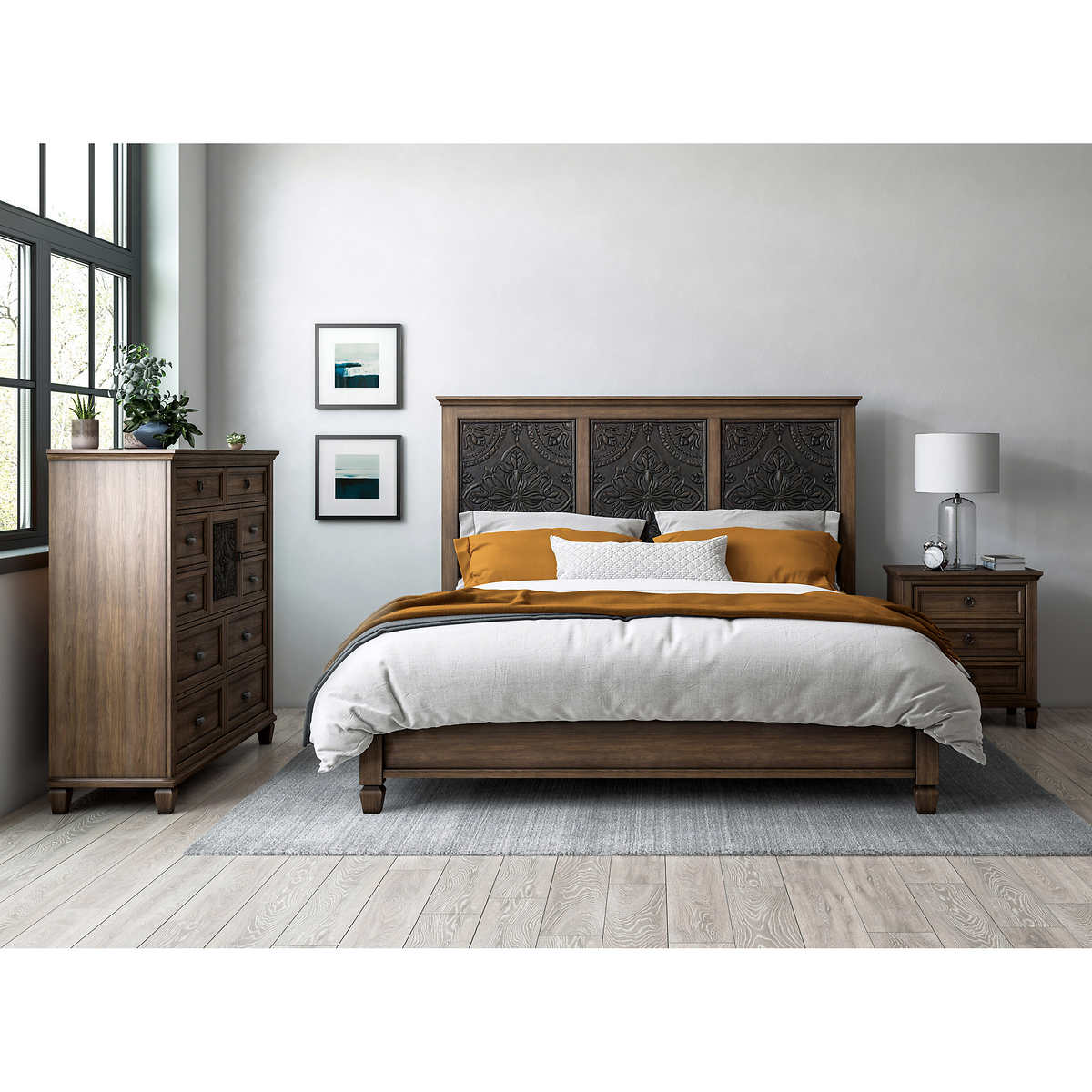 Pike & Main "Evanston" King Size Bed