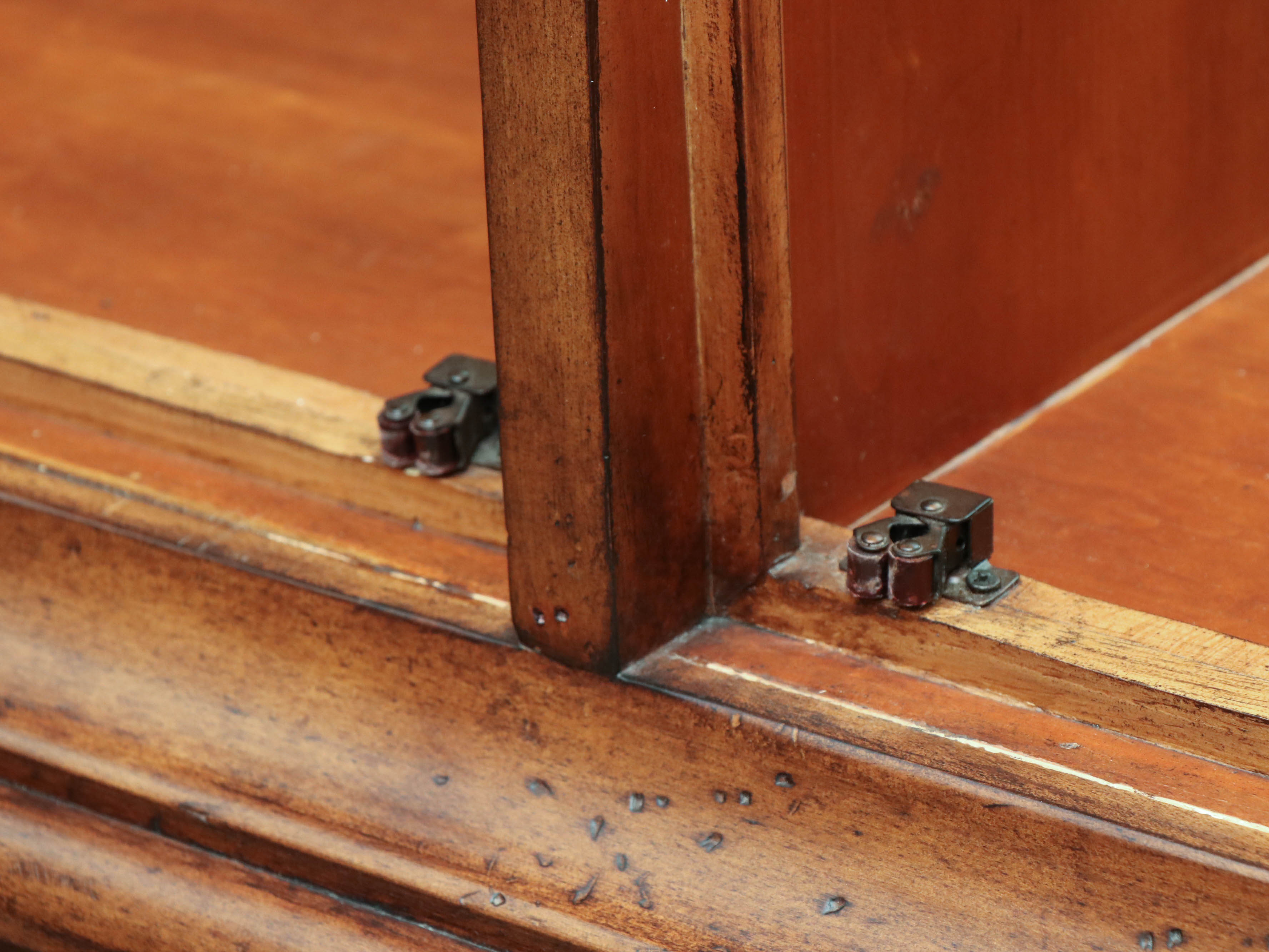 Ferguson Copeland "Venetian" Carved Cherry Mirrored Display Cabinet