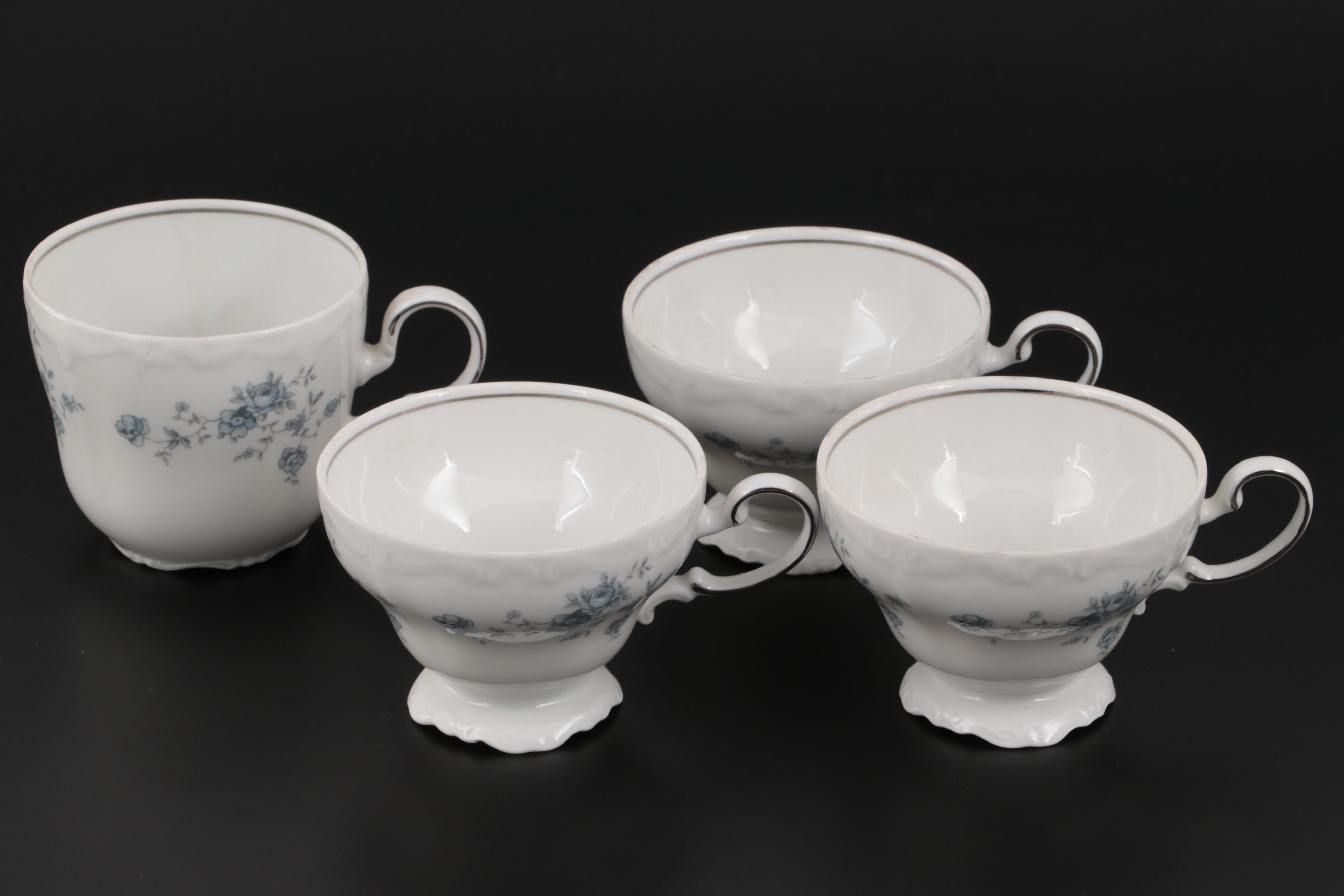 Johann Haviland "Blue Garland" Porcelain Dinnerware, Mid to Late 20th Century