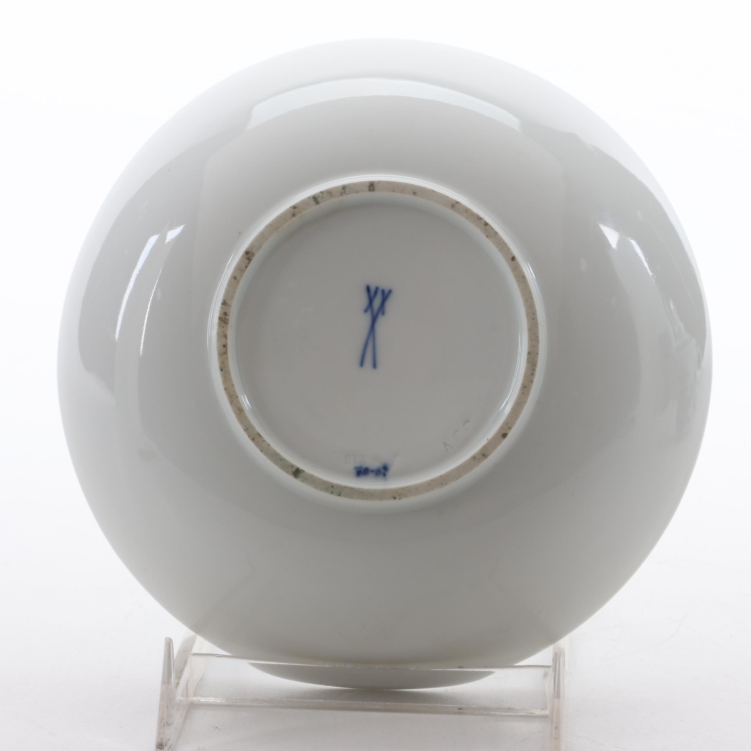 Meissen "Blue Onion" Porcelain Trembleuse Cup and Saucer