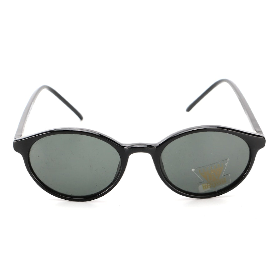 Round Sunglasses in Black with Hand-Polished Frame