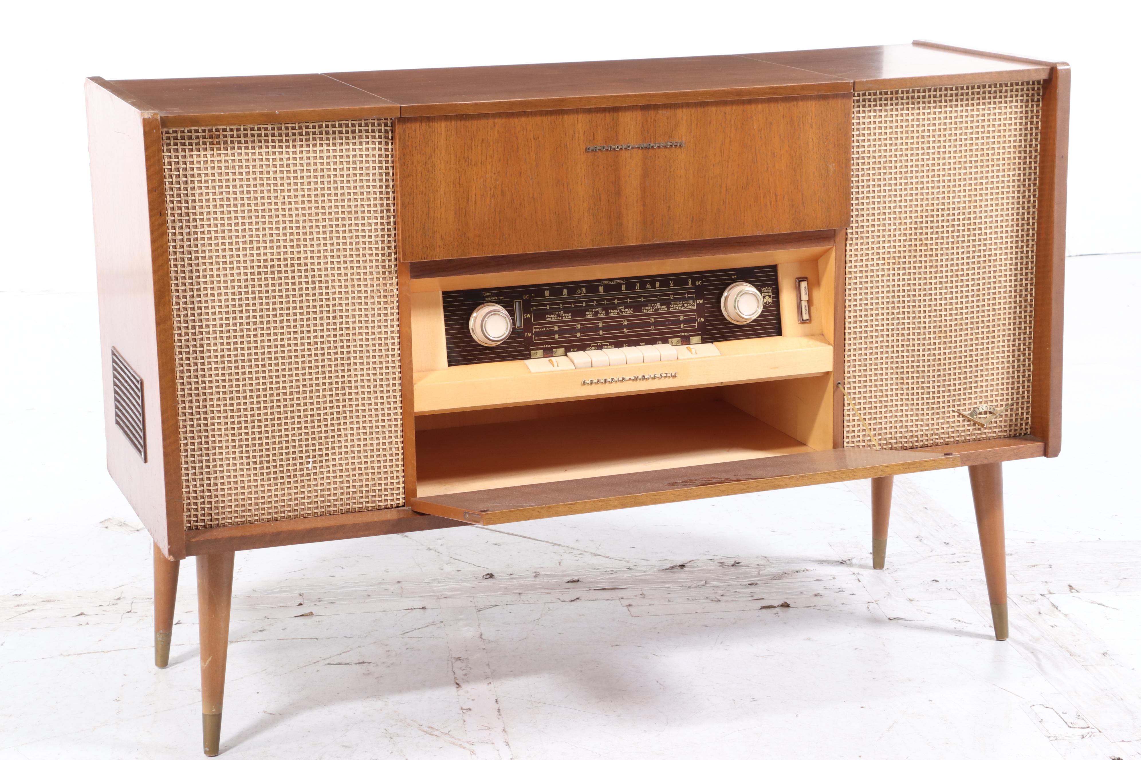 Grundig-Majestic Mid Century Modern Walnut Stereo Console, Model SO 121 PX