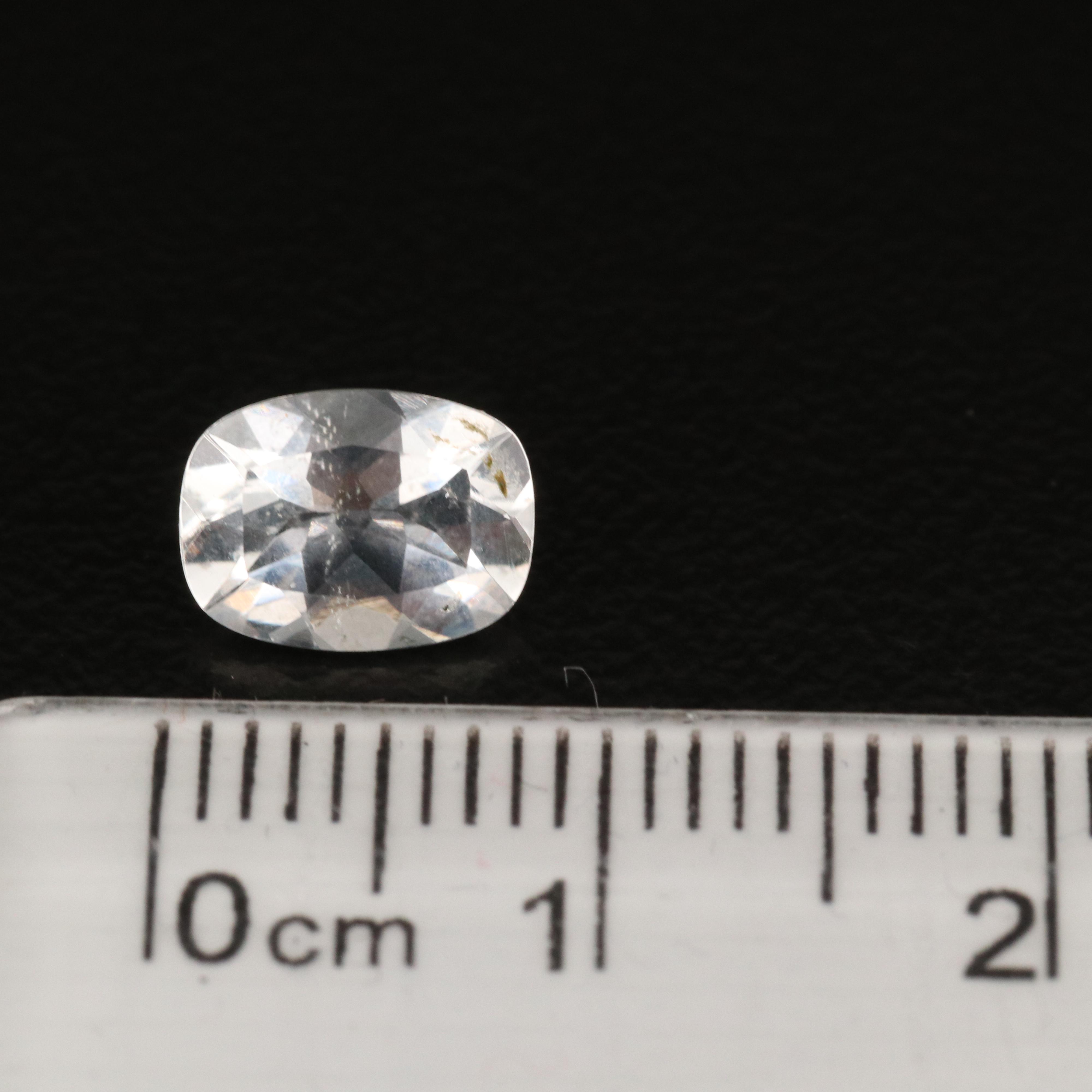 Loose 1.05 CT Tenebrescent Scapolite