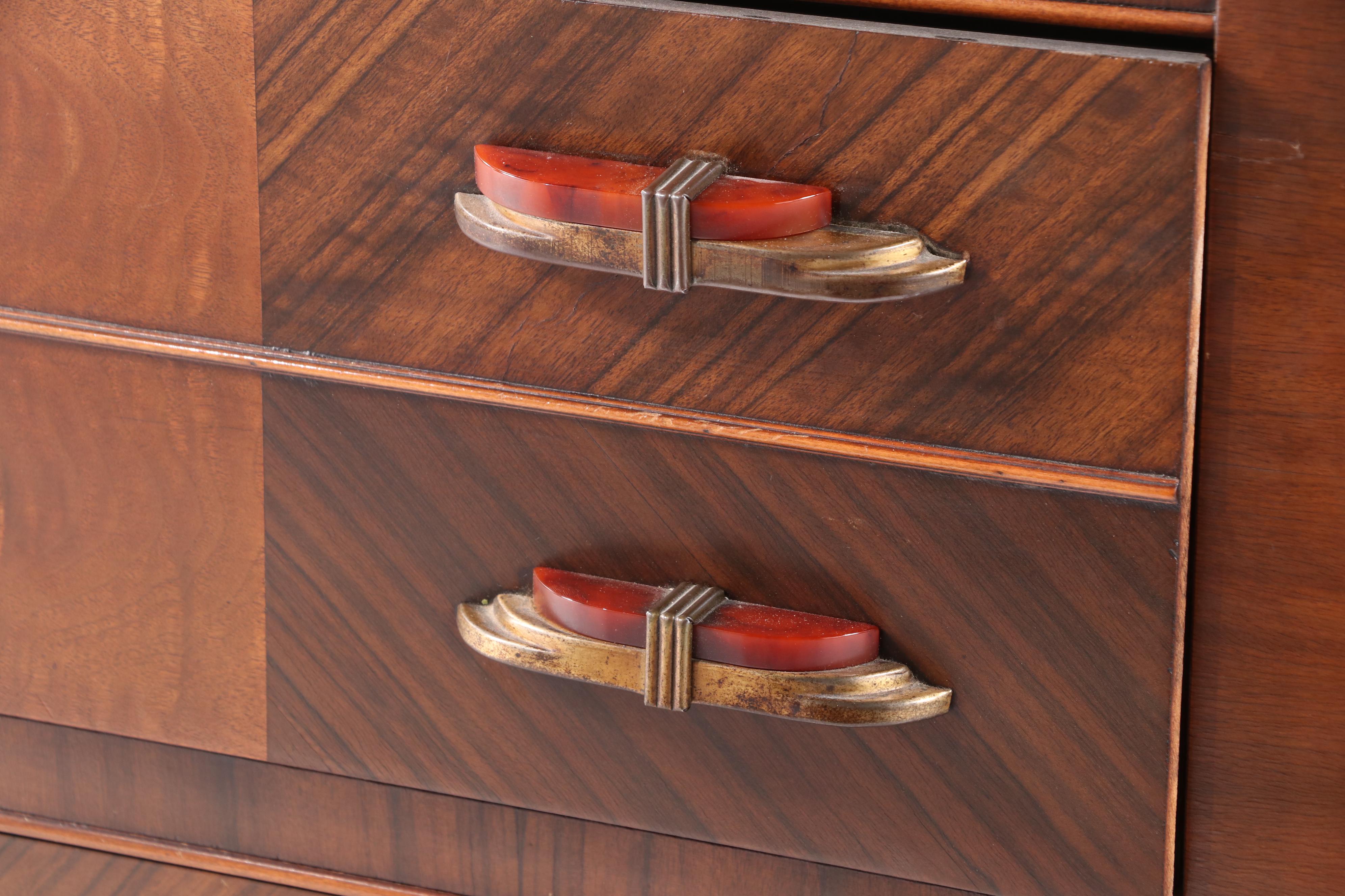 Hibriten Furniture Co. Art Deco Walnut Three-Drawer Dresser, circa 1930