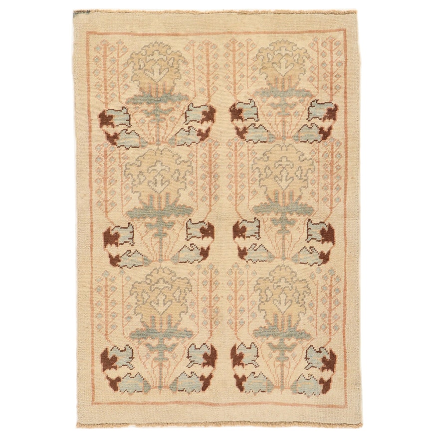 4'4 x 6'4 Hand-Knotted Turkish Donegal Area Rug