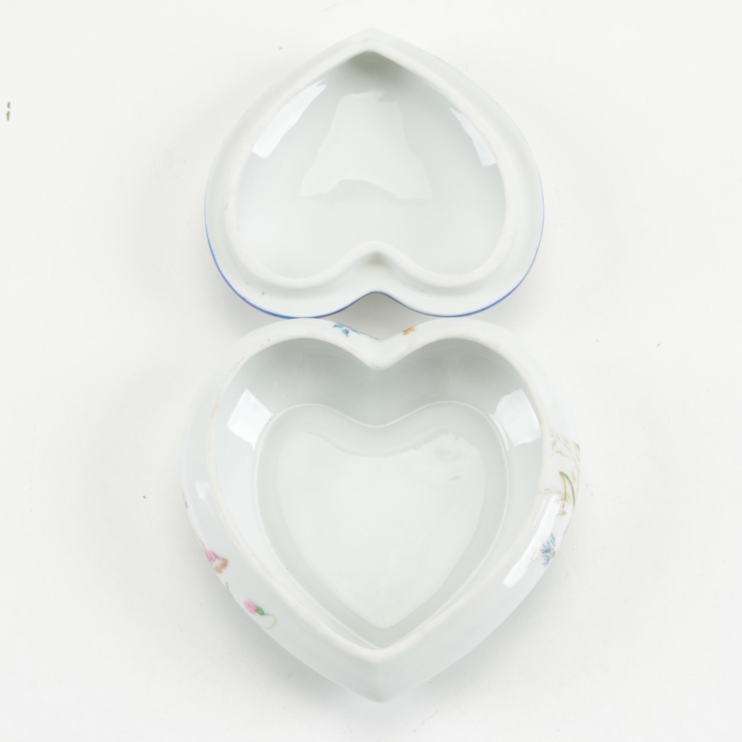 Herend "Rothschild Bird" Shaker with Other Hand-Painted Limoges Porcelain Décor