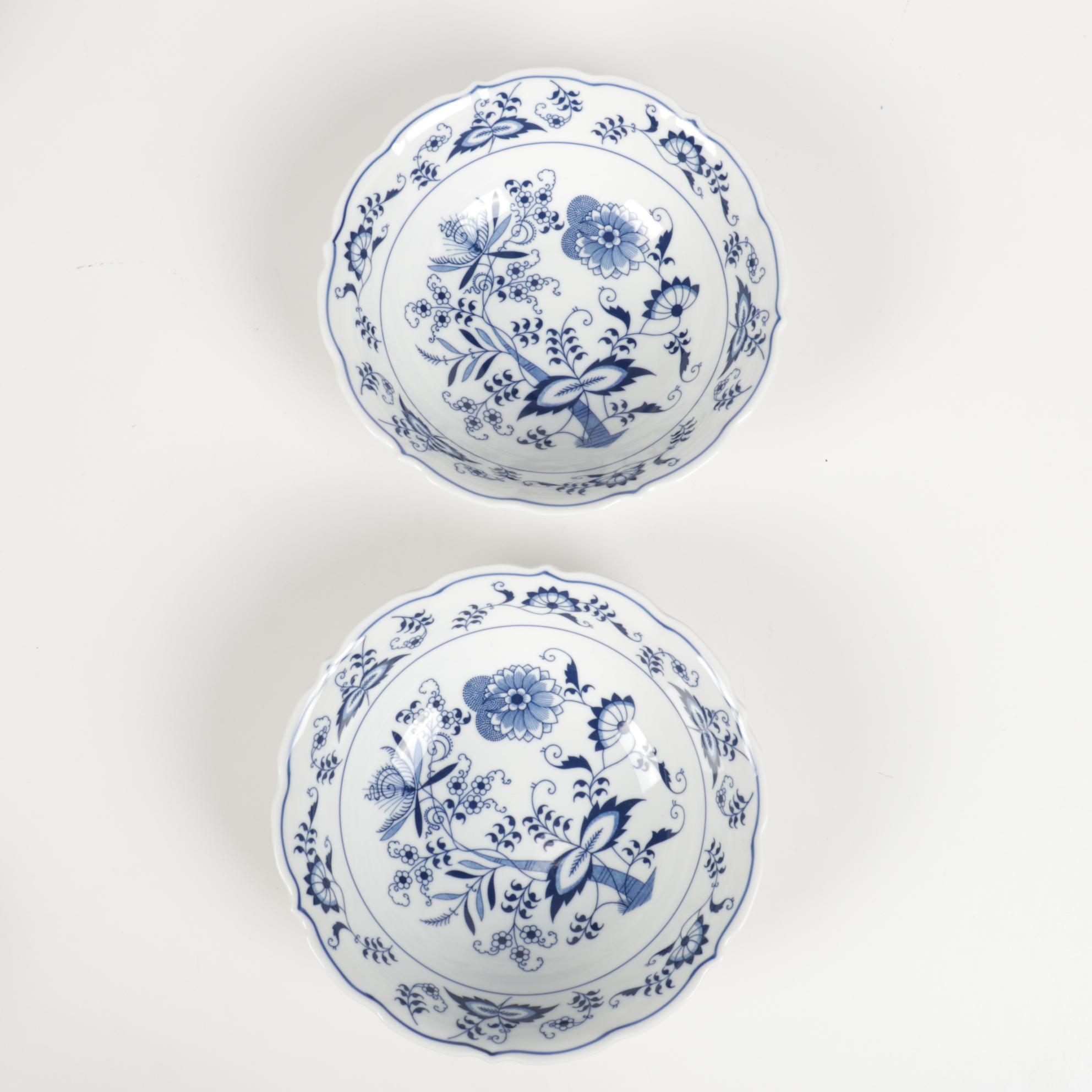 Blue Danube of Japan "Blue Onion" Ceramic Serving Dishes, Mid to Late 20th C.