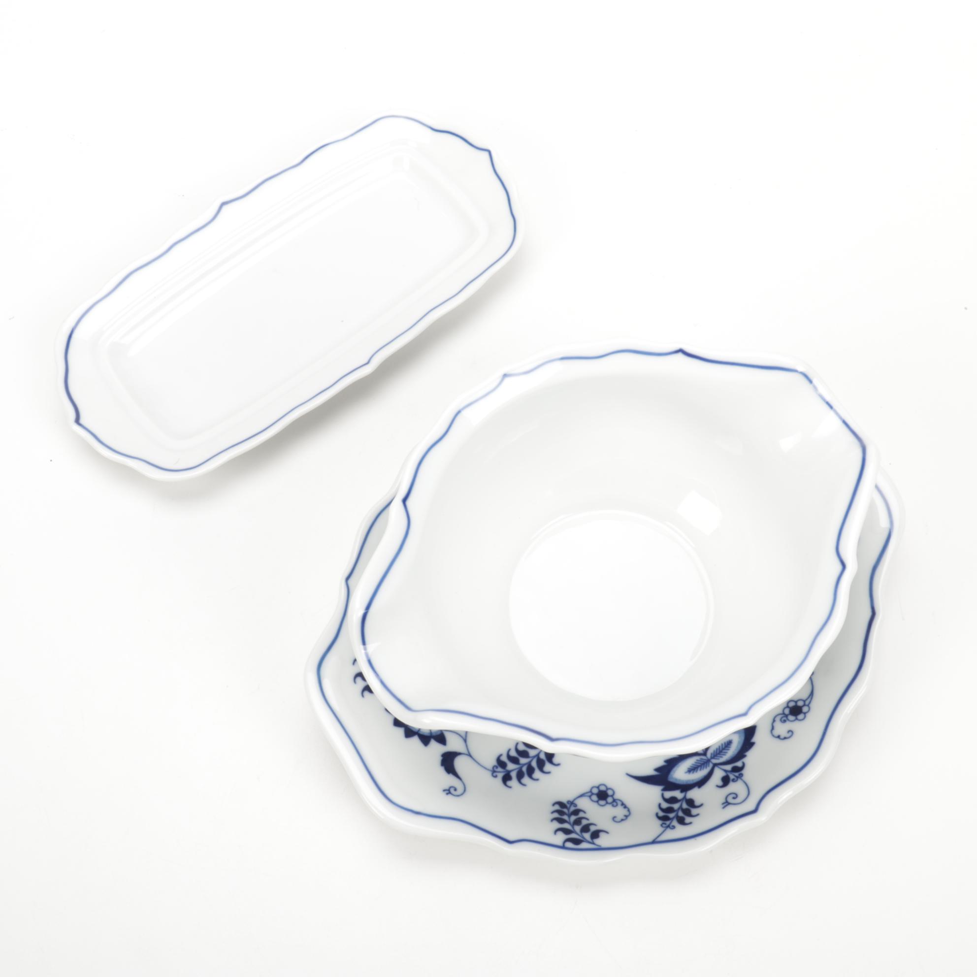 Blue Danube of Japan "Blue Onion" Ceramic Serving Dishes, Mid to Late 20th C.