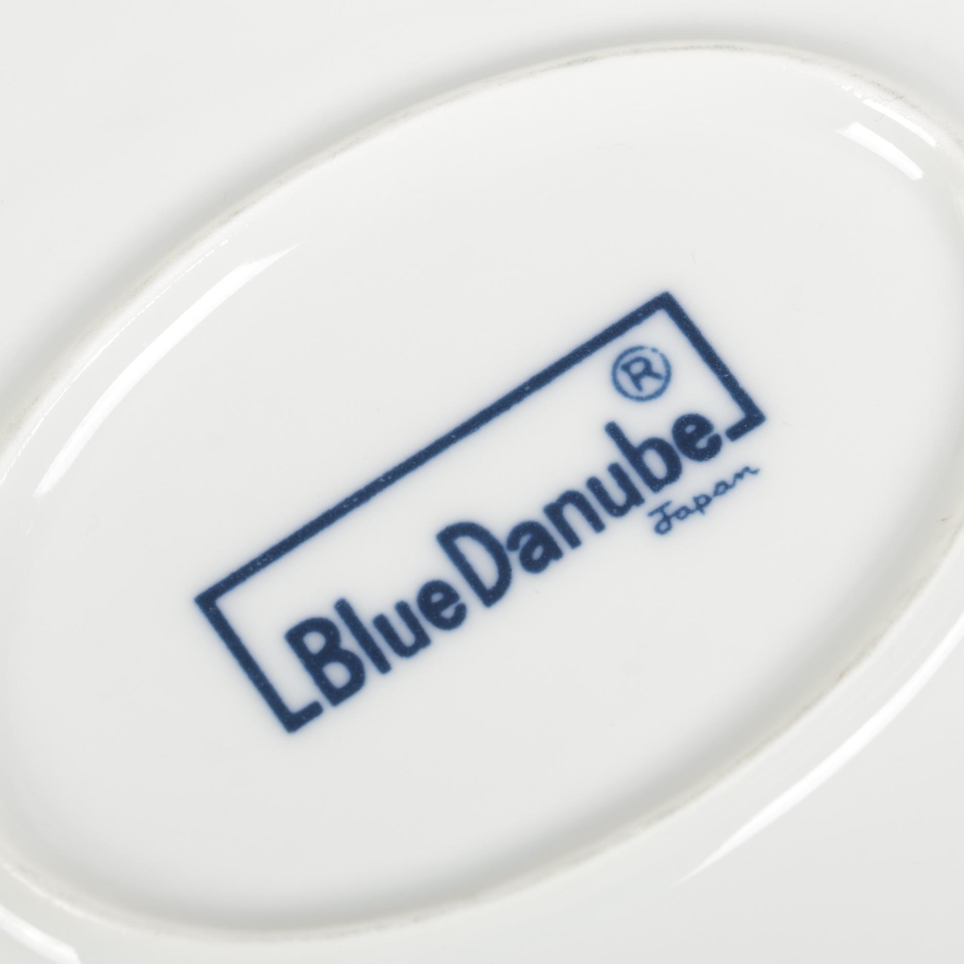 Blue Danube of Japan "Blue Onion" Ceramic Serving Dishes, Mid to Late 20th C.