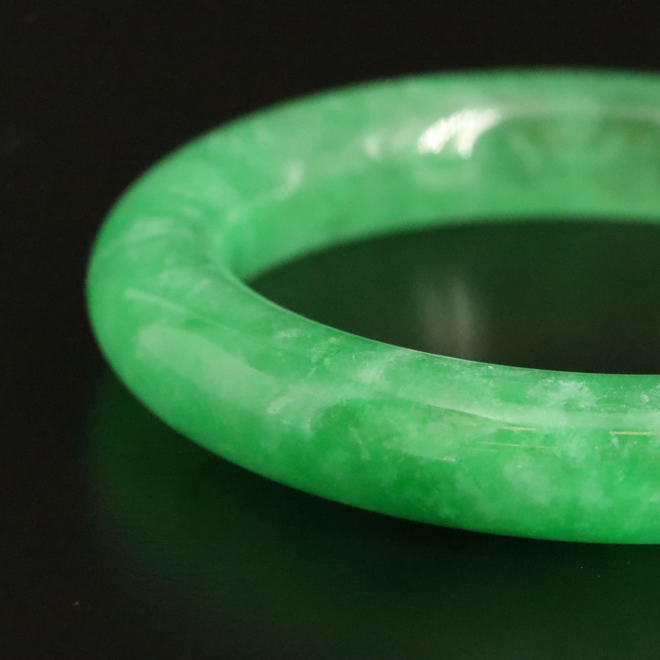 Jadeite Hololith Bangle