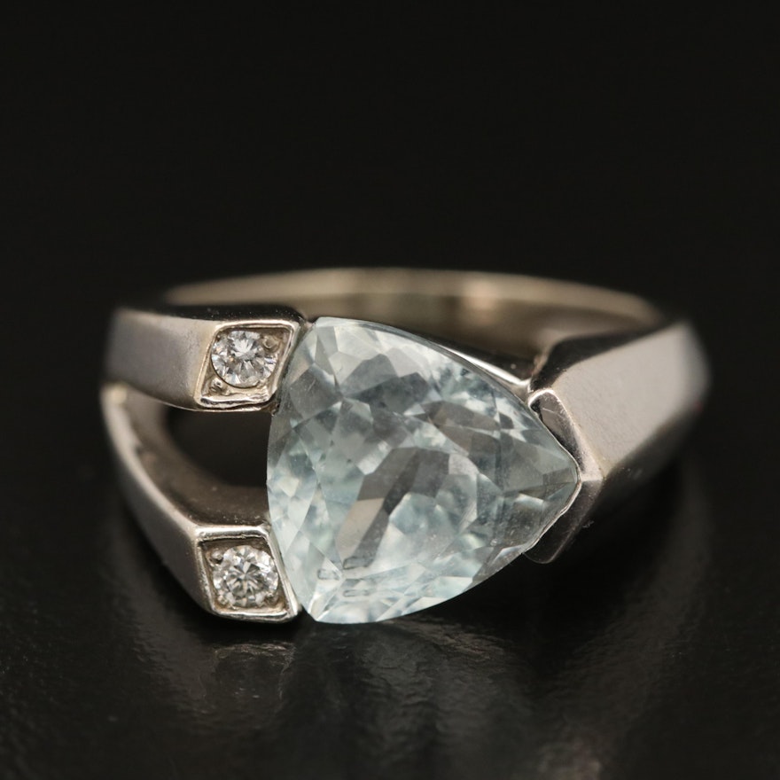Contemporary 14K Aquamarine and Diamond Ring